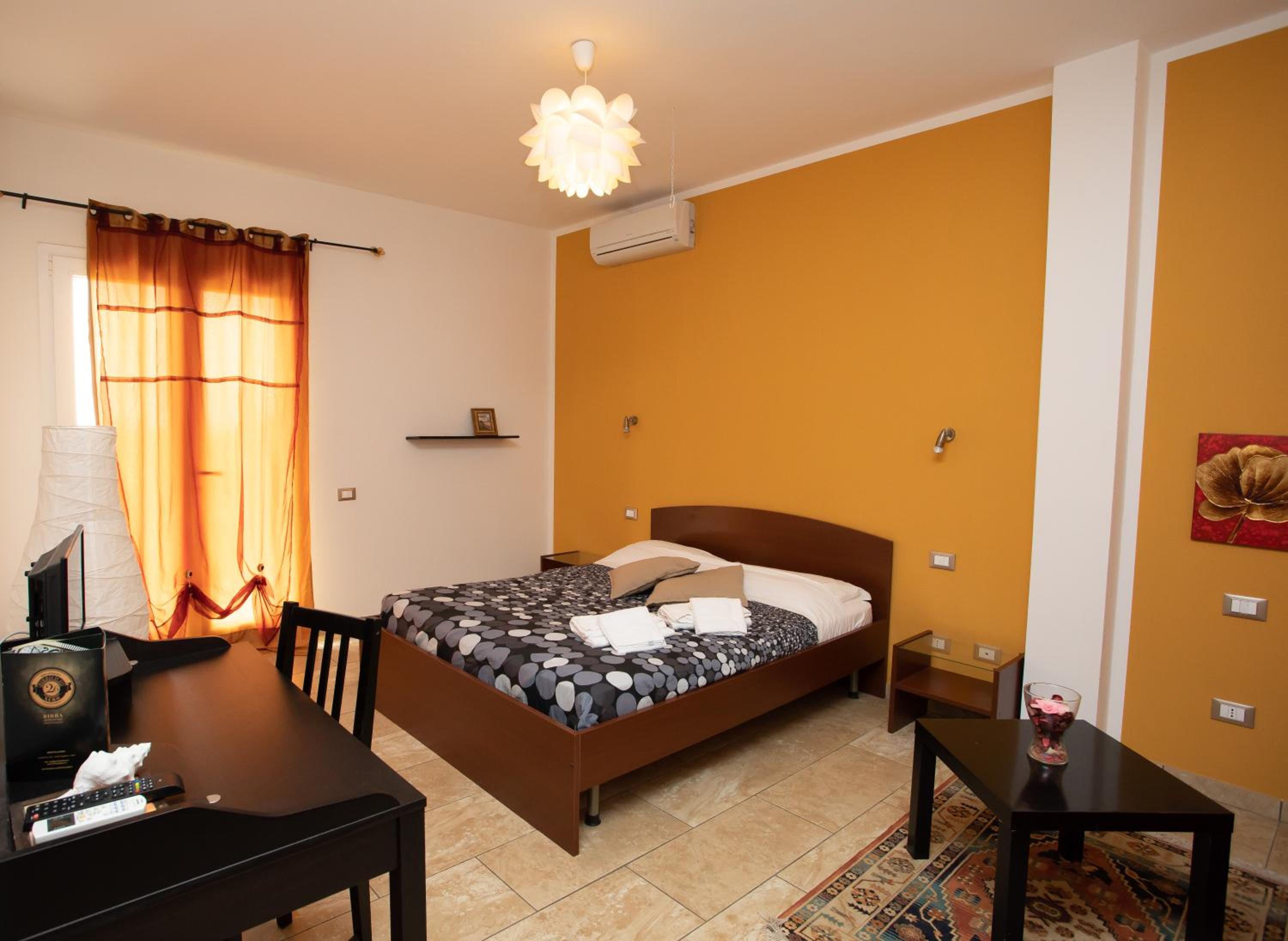 Double Room with Sea View - Photo 1