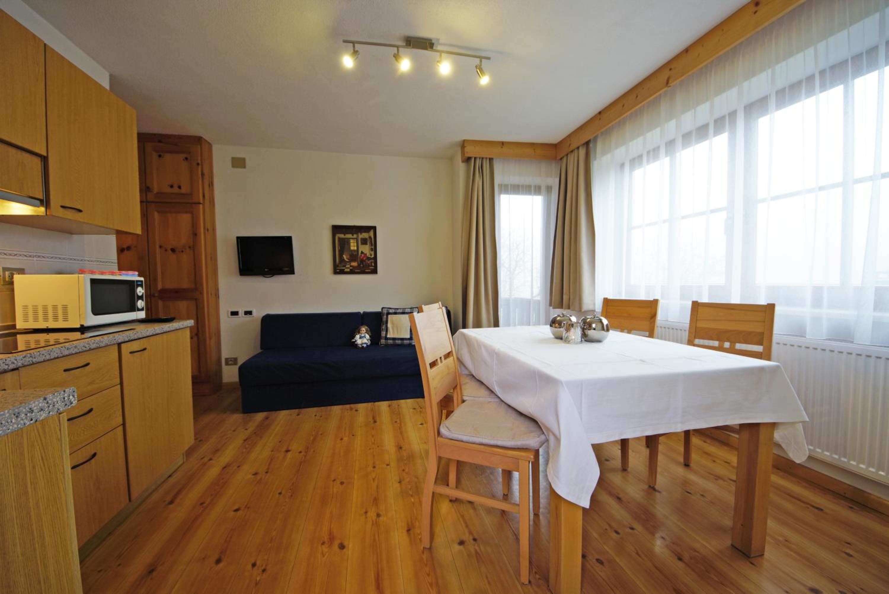 Apartment photo 1