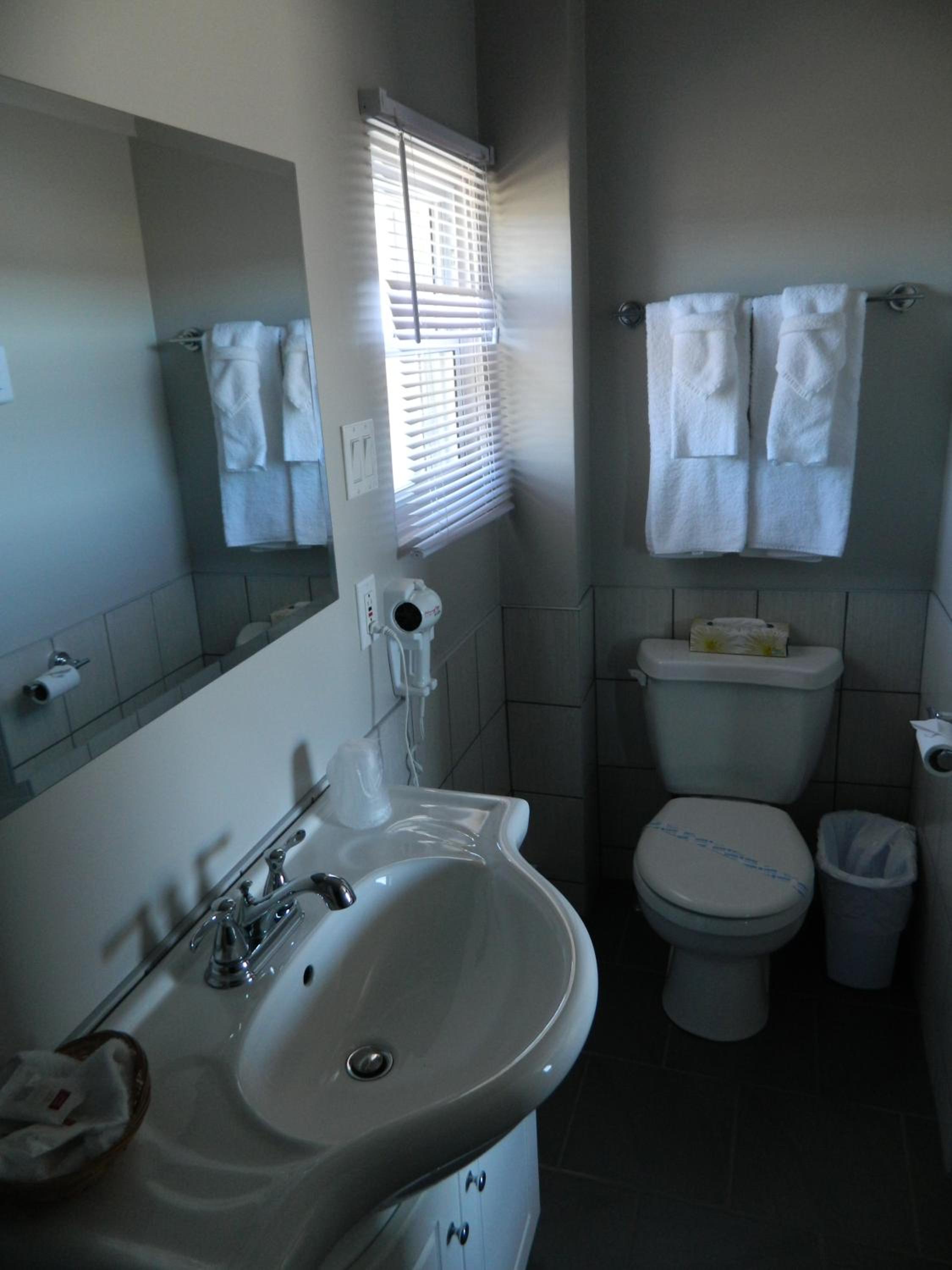 Queen Room photo 3