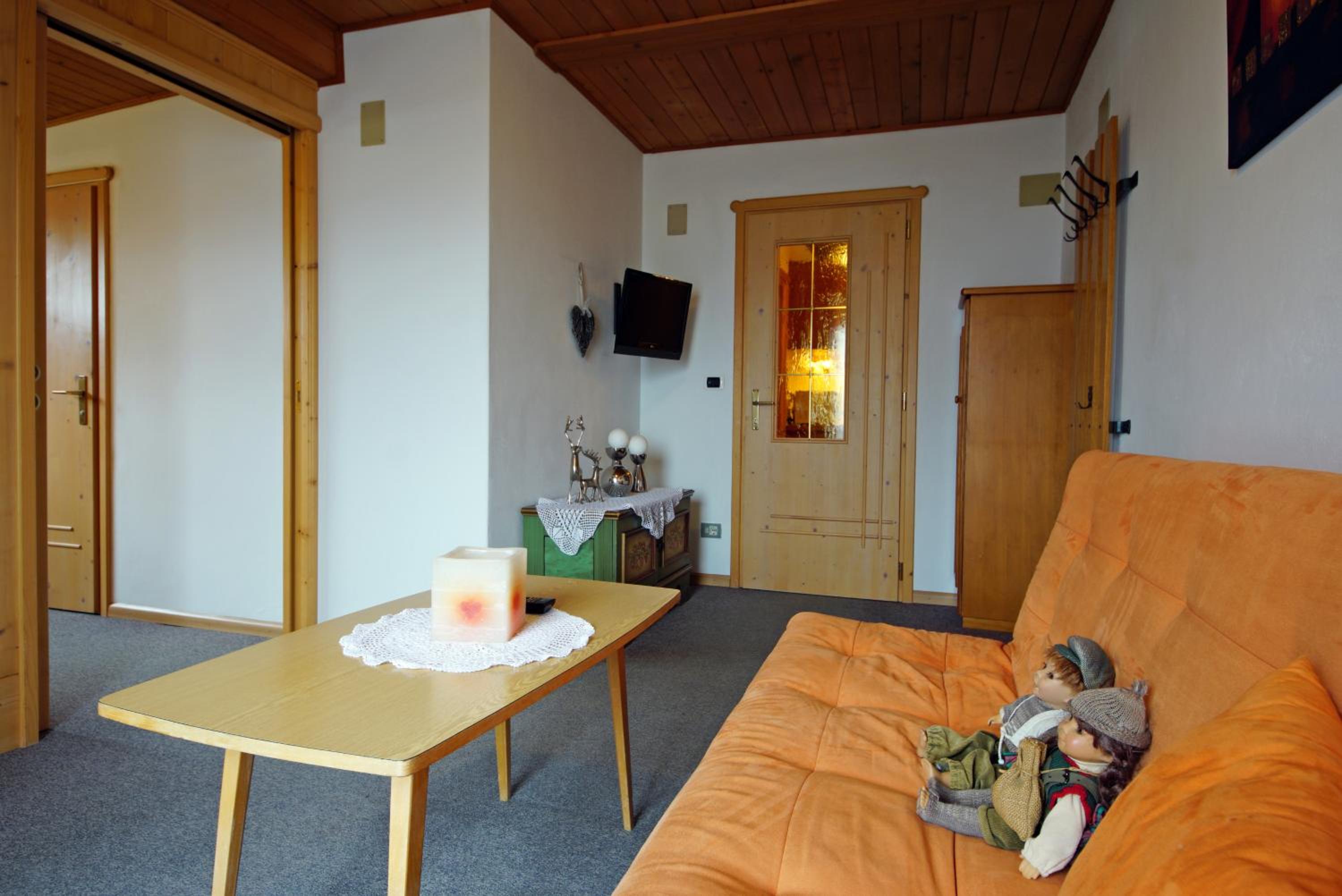 Apartment photo 1
