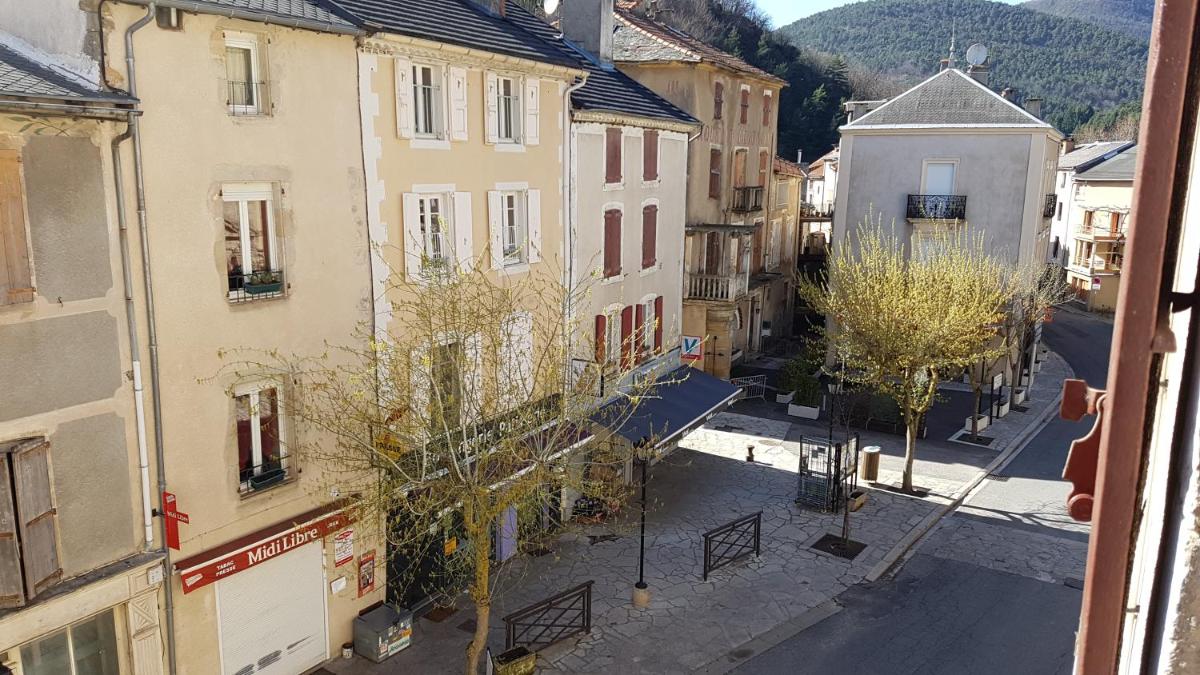 Apartment - Split Level - Photo 37