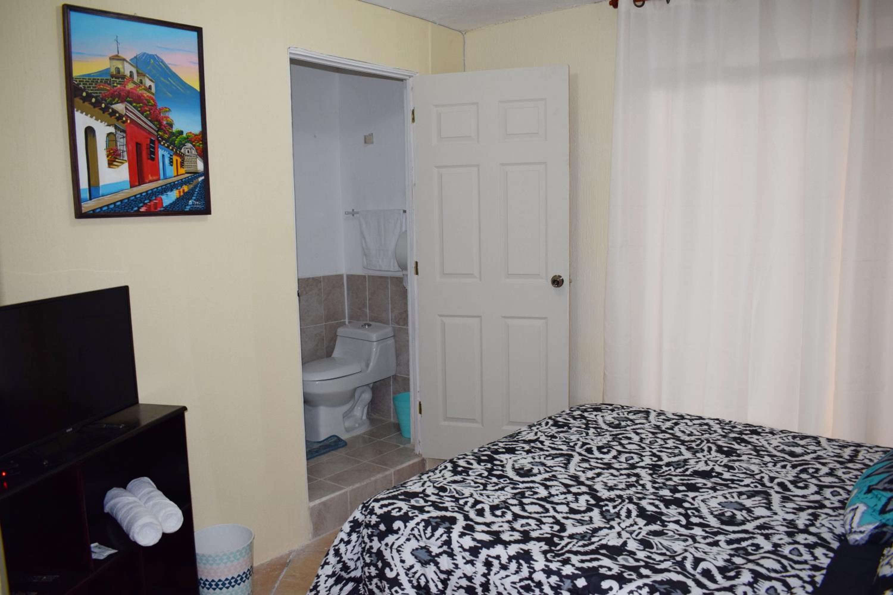 Double Room with Private Bathroom photo 1