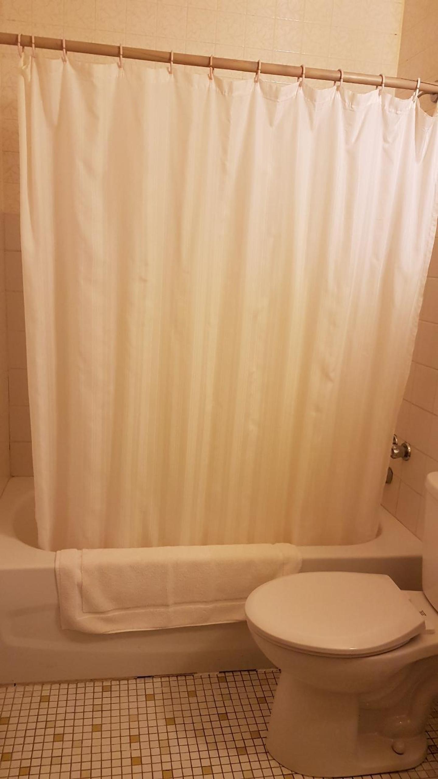 Deluxe Double Room with Bath - Photo 5