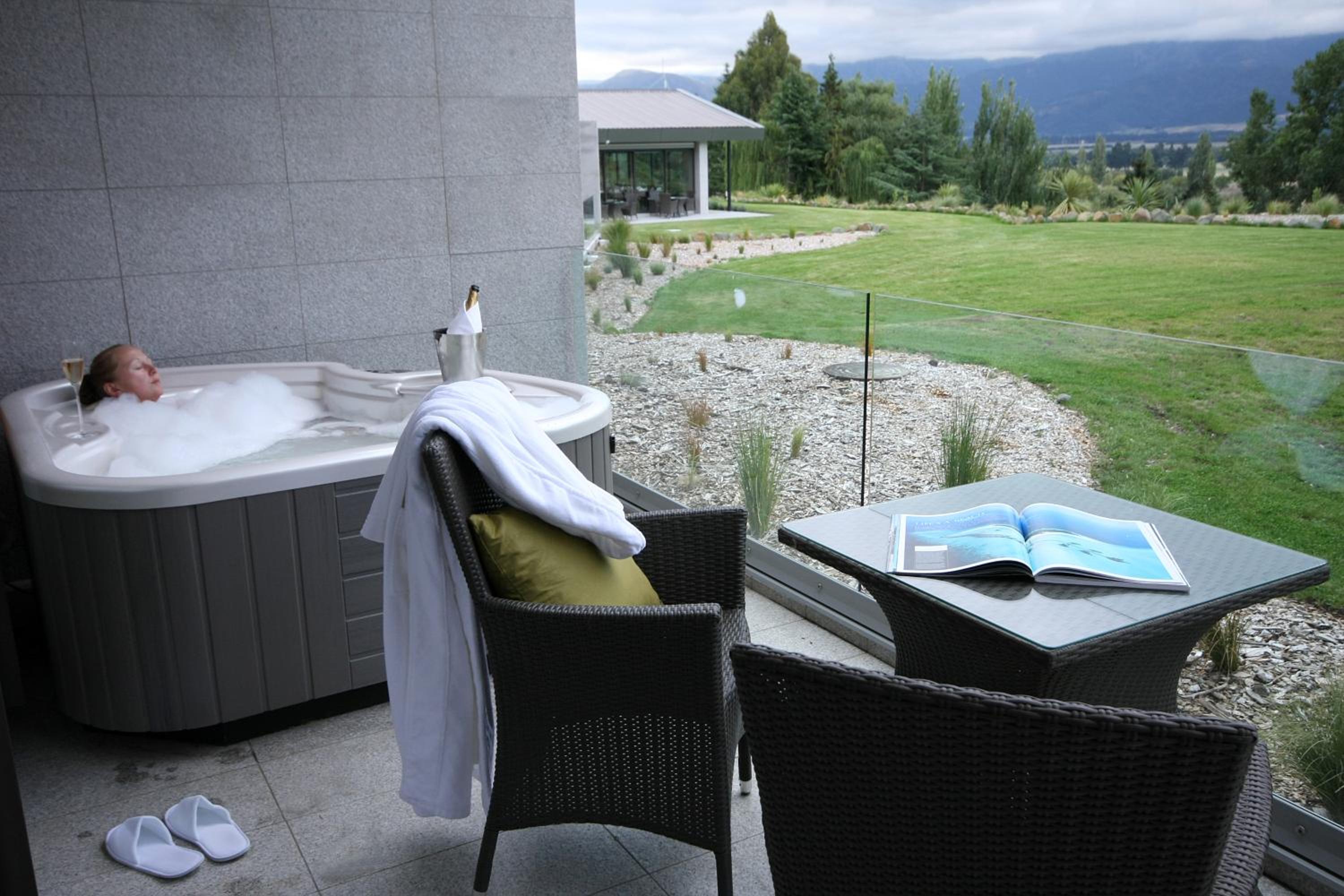 Spa Suite - Photo 11