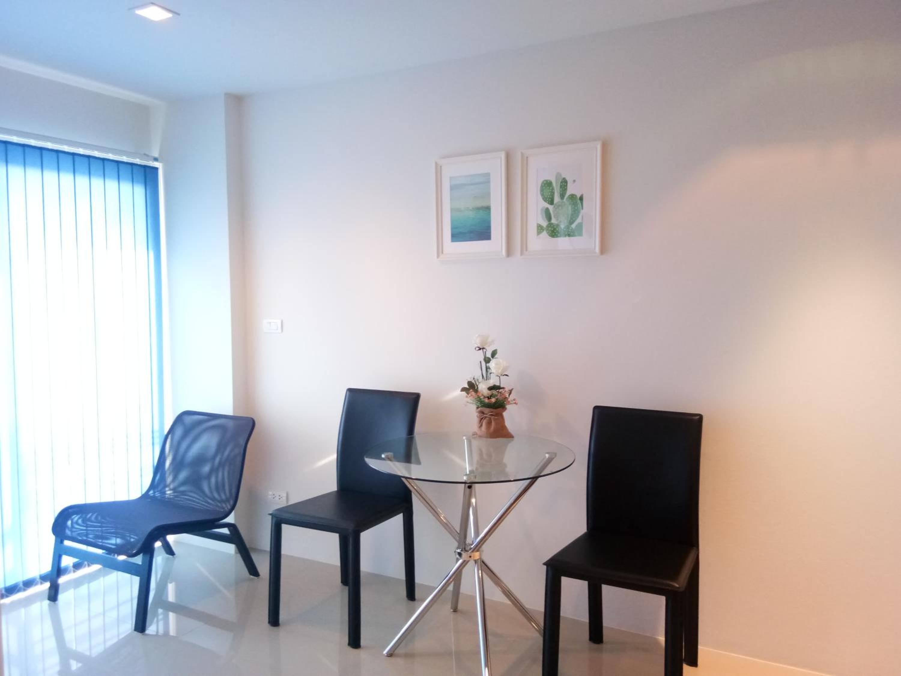Apartment - Photo 53