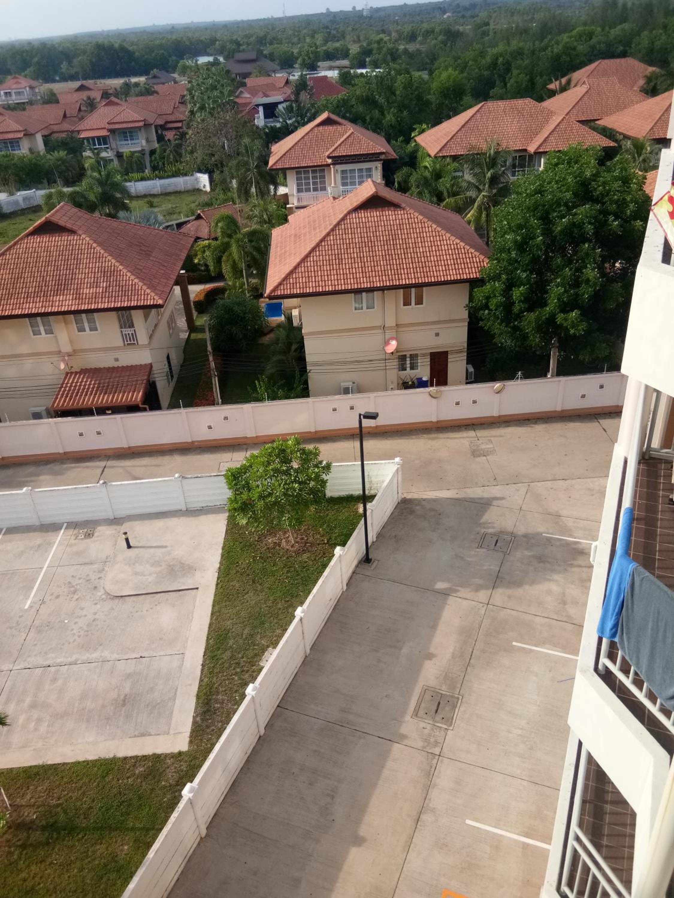 Apartment - Photo 42