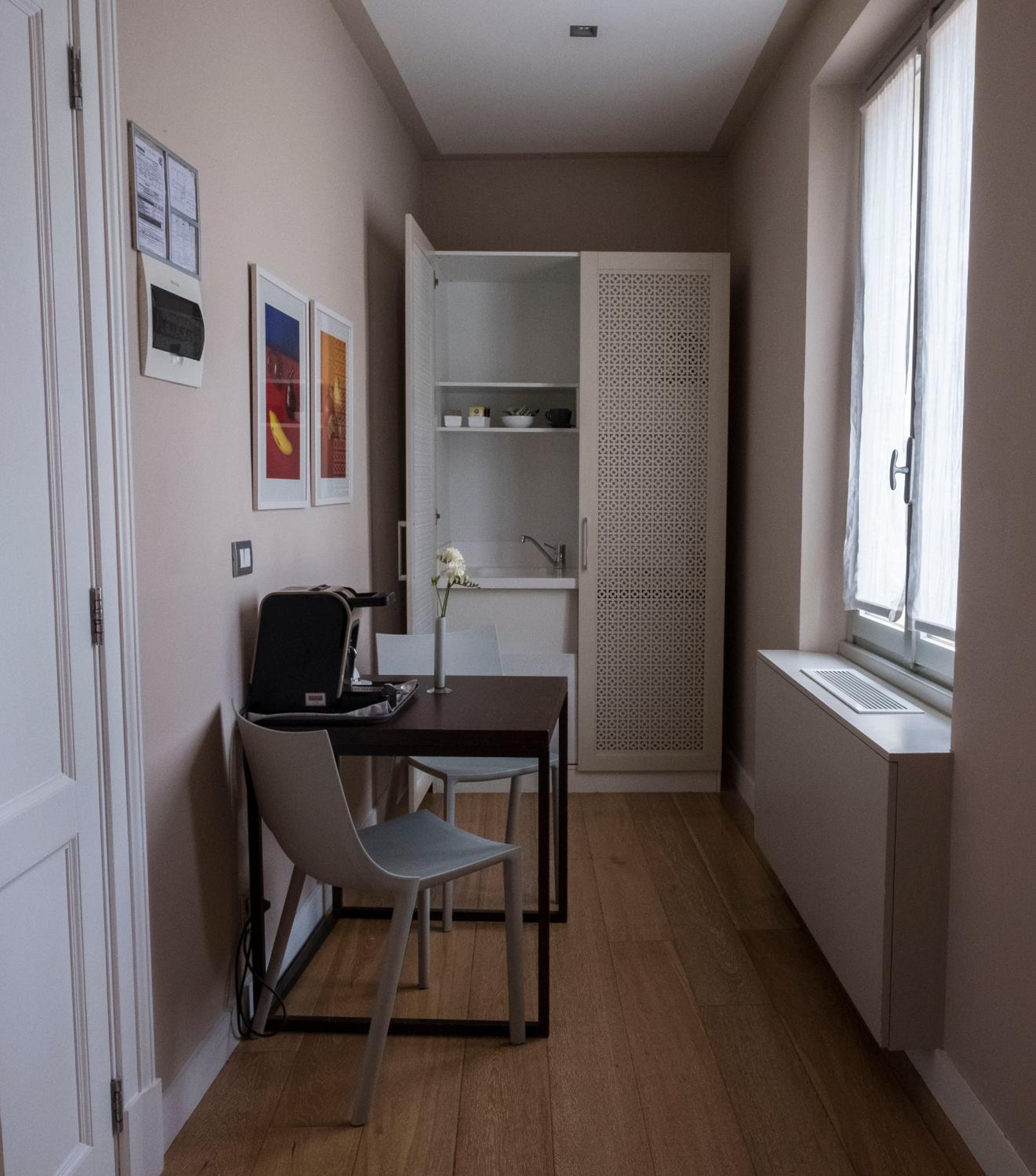 Deluxe Suite - Photo 10