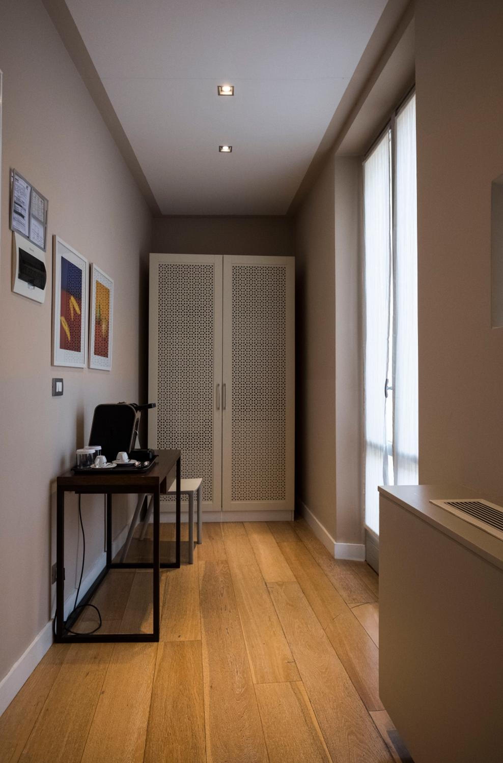 Deluxe Suite - Photo 2