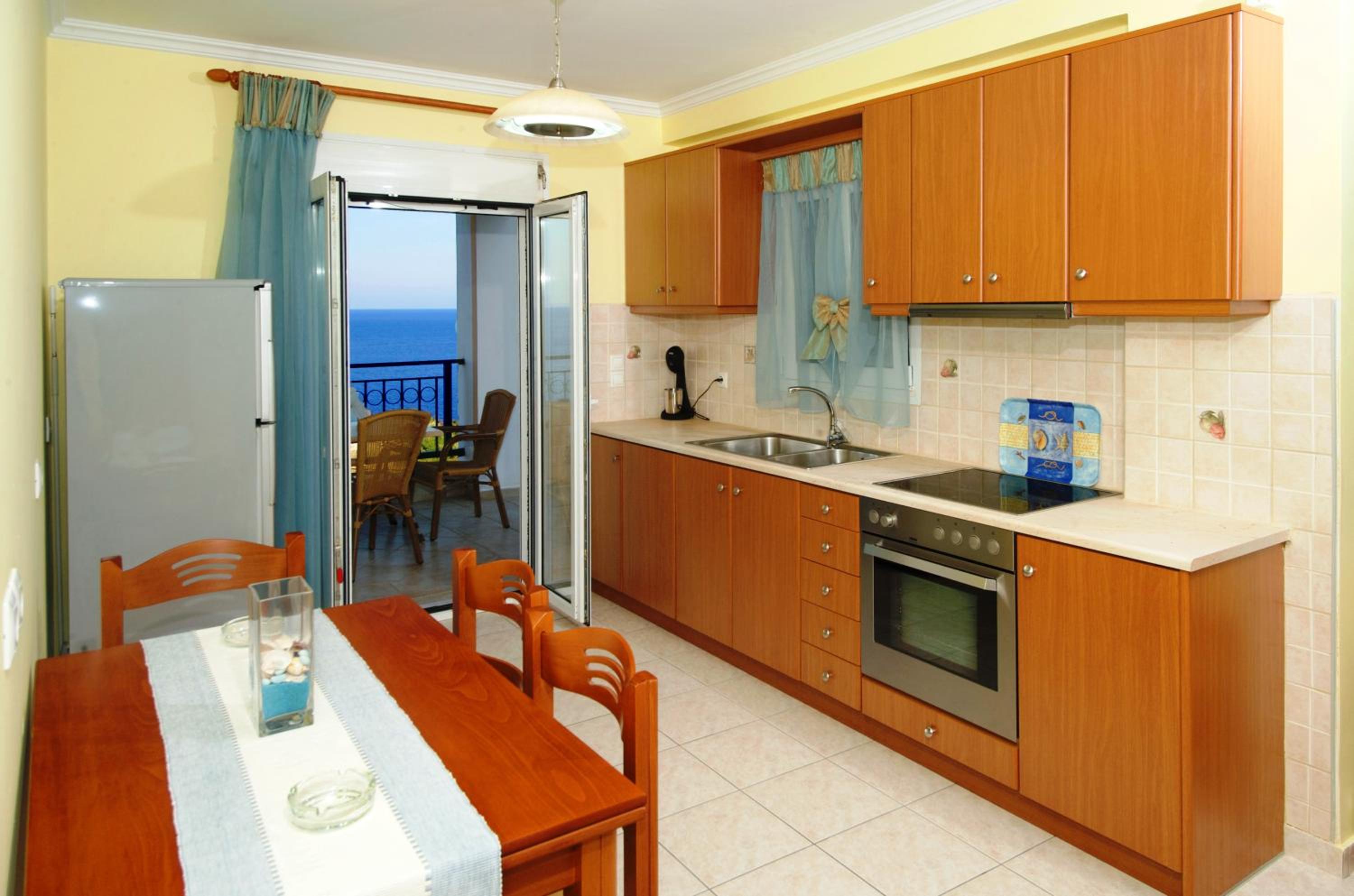 One-Bedroom Apartment (2 Adults) - Photo 6
