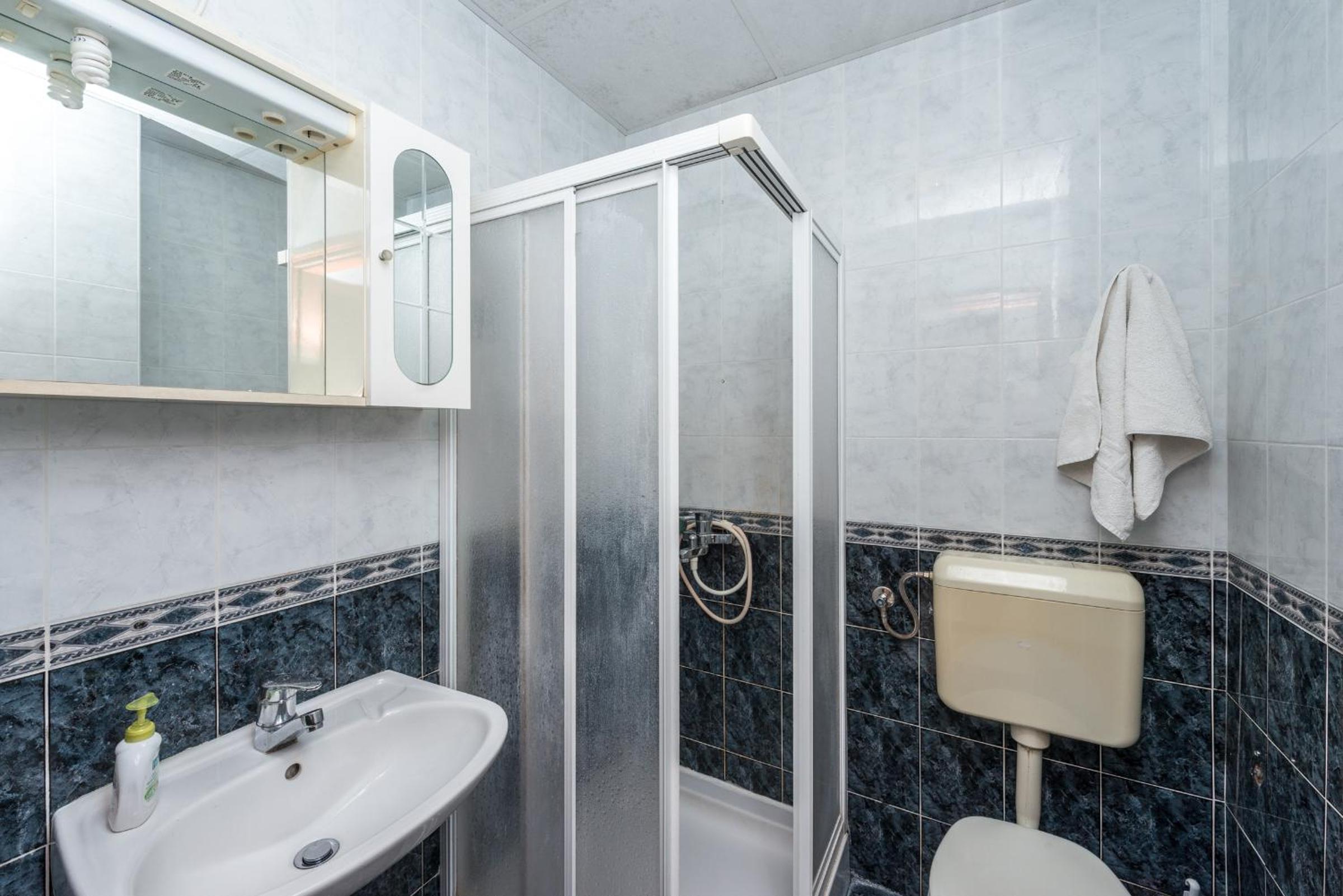 One Bedroom Apartment with Sea View