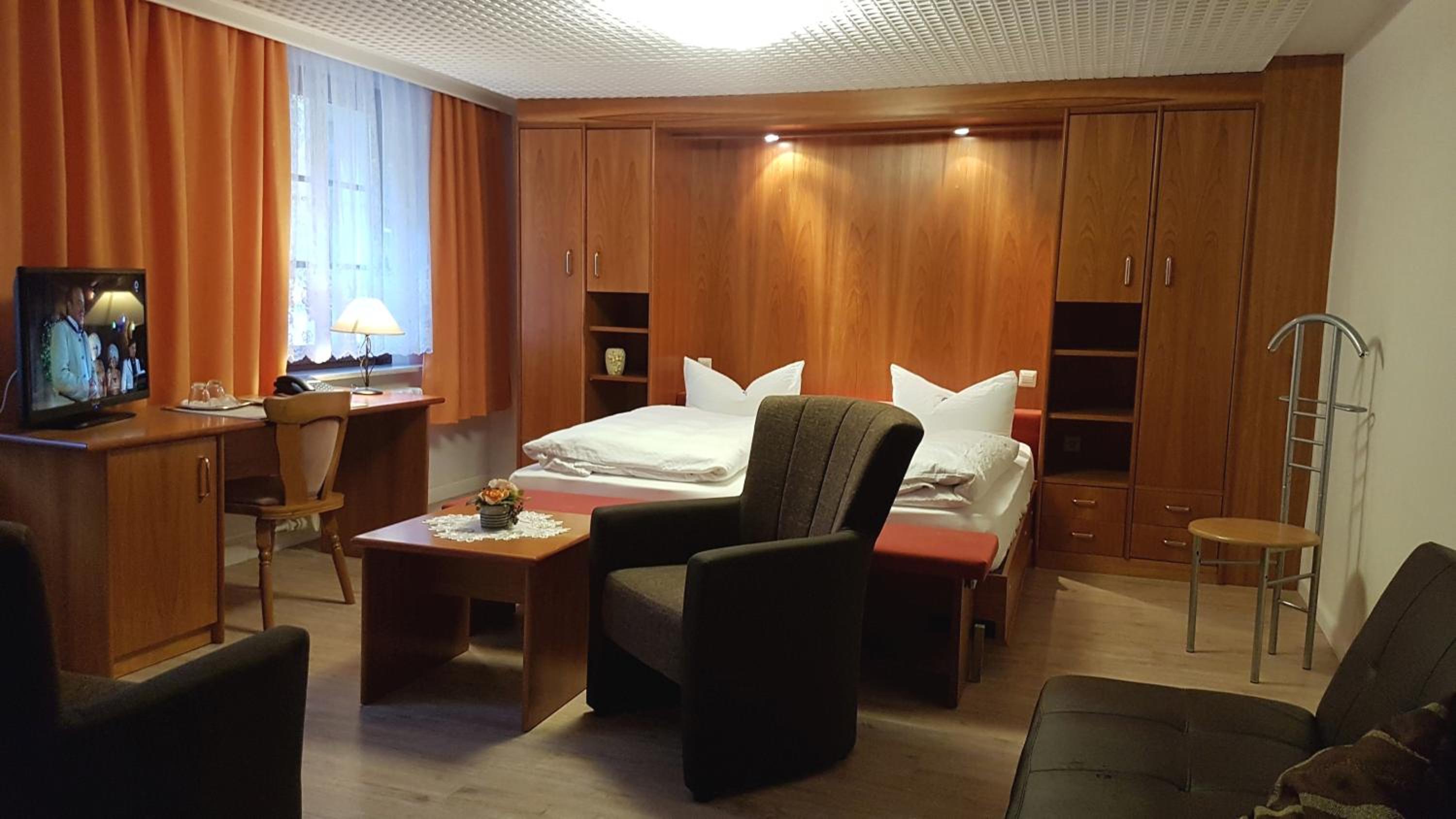 Double Room - Photo 15