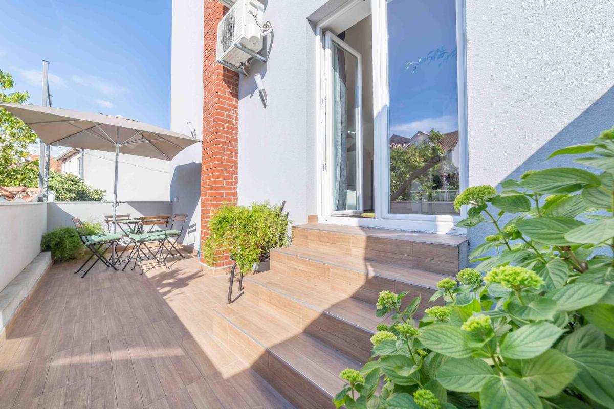 Apartment with Terrace