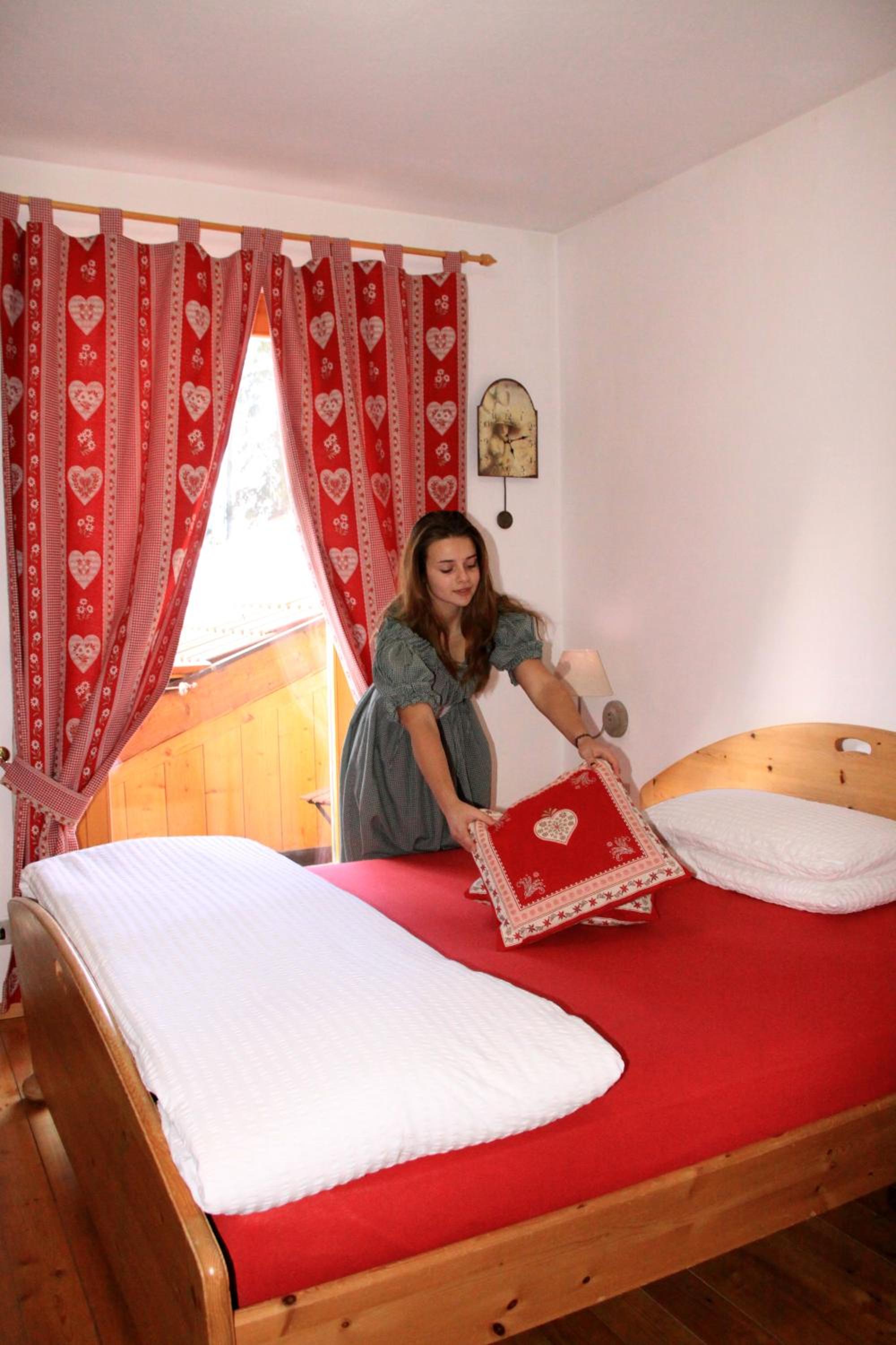Deluxe Double Room with Balcony - Photo 10