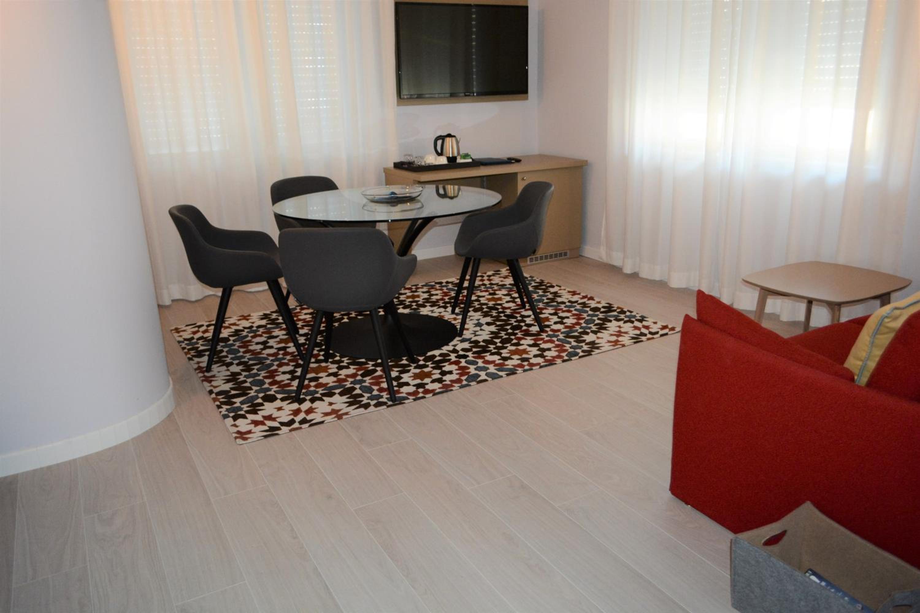Superior Suite - Photo 1