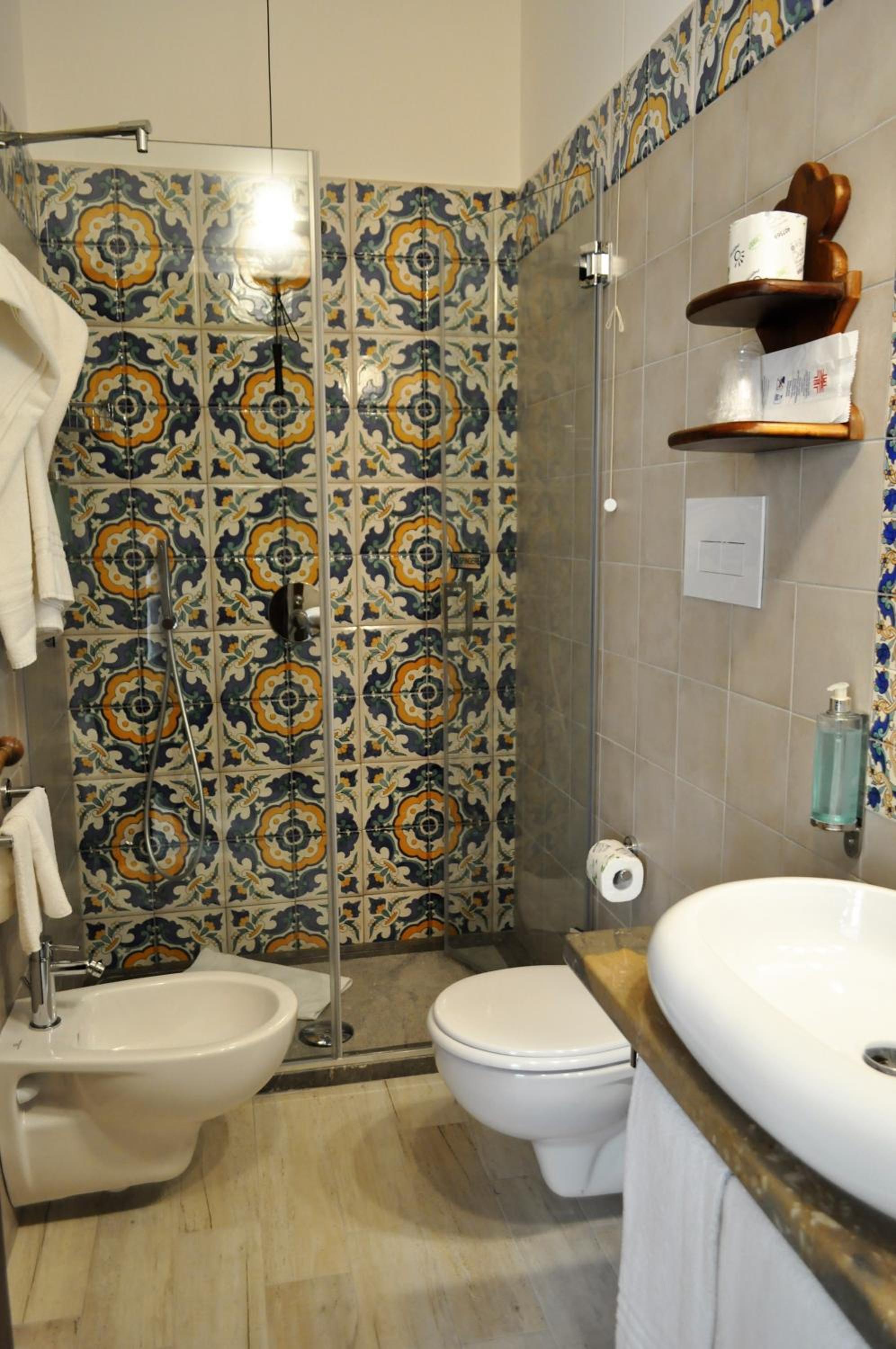 Quadruple Room with Balcony photo 2