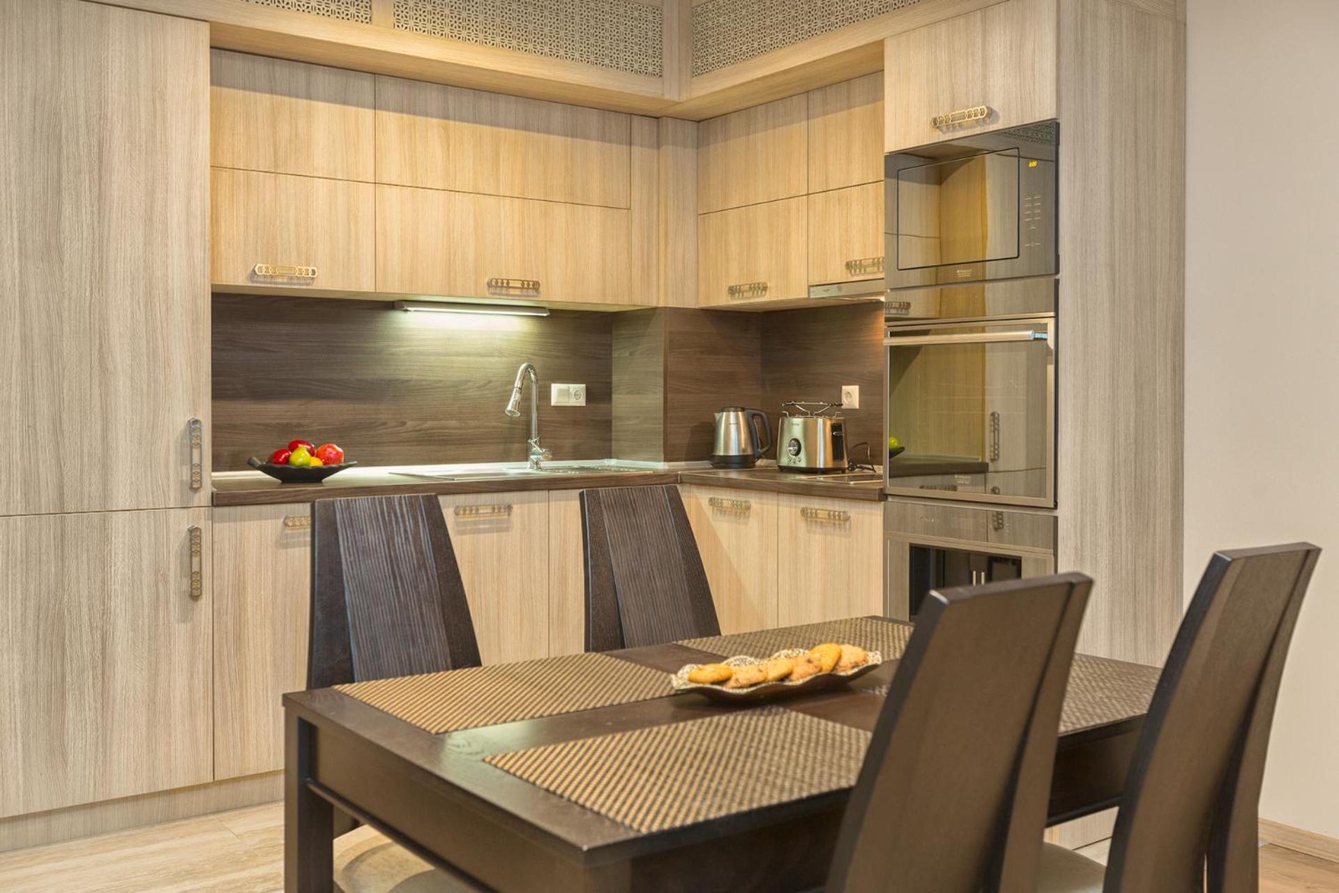 One-Bedroom Apartment with Balcony and Pool View - Photo 16