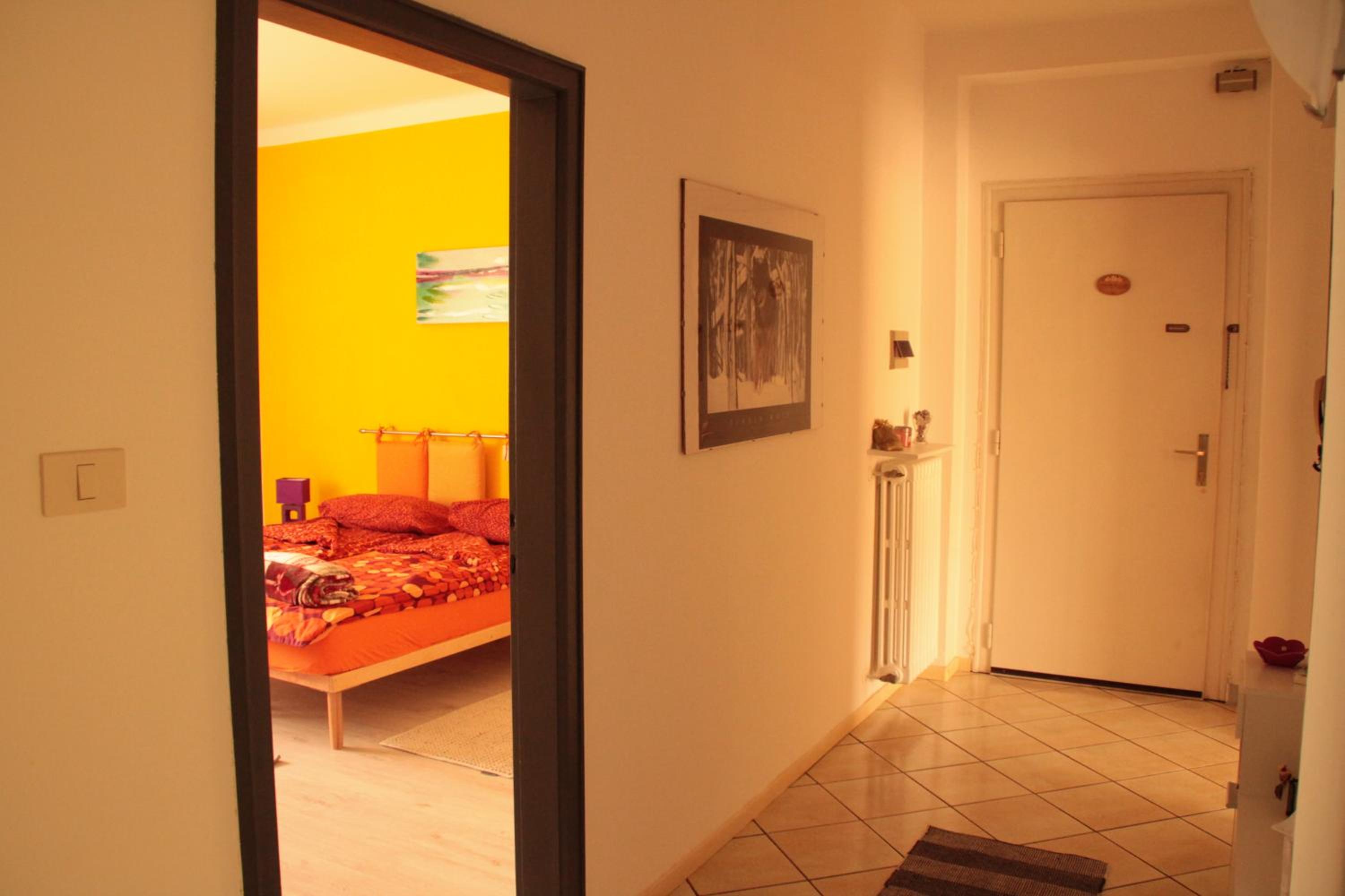 Apartment with Balcony photo 3