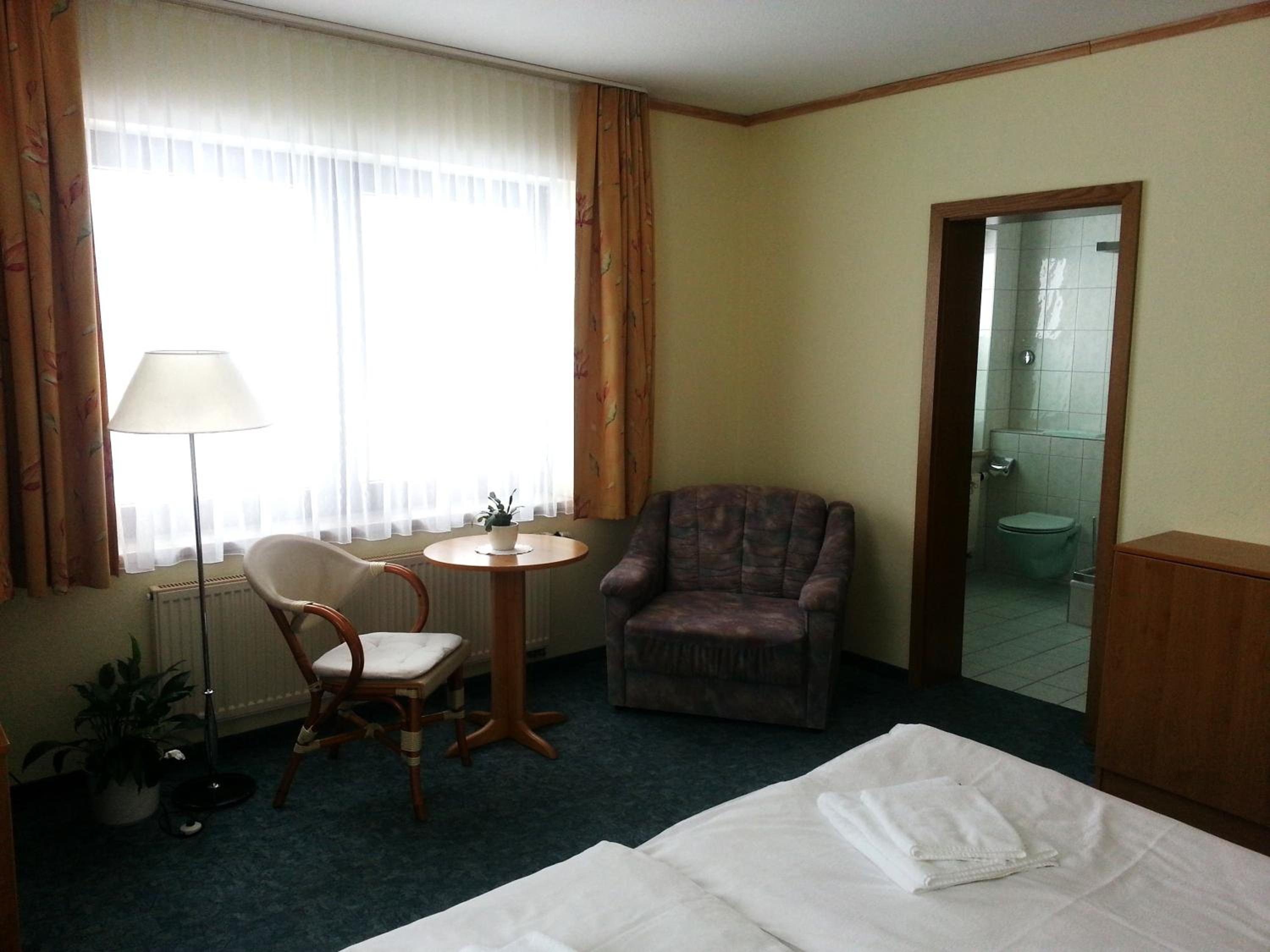 Single Room photo 2