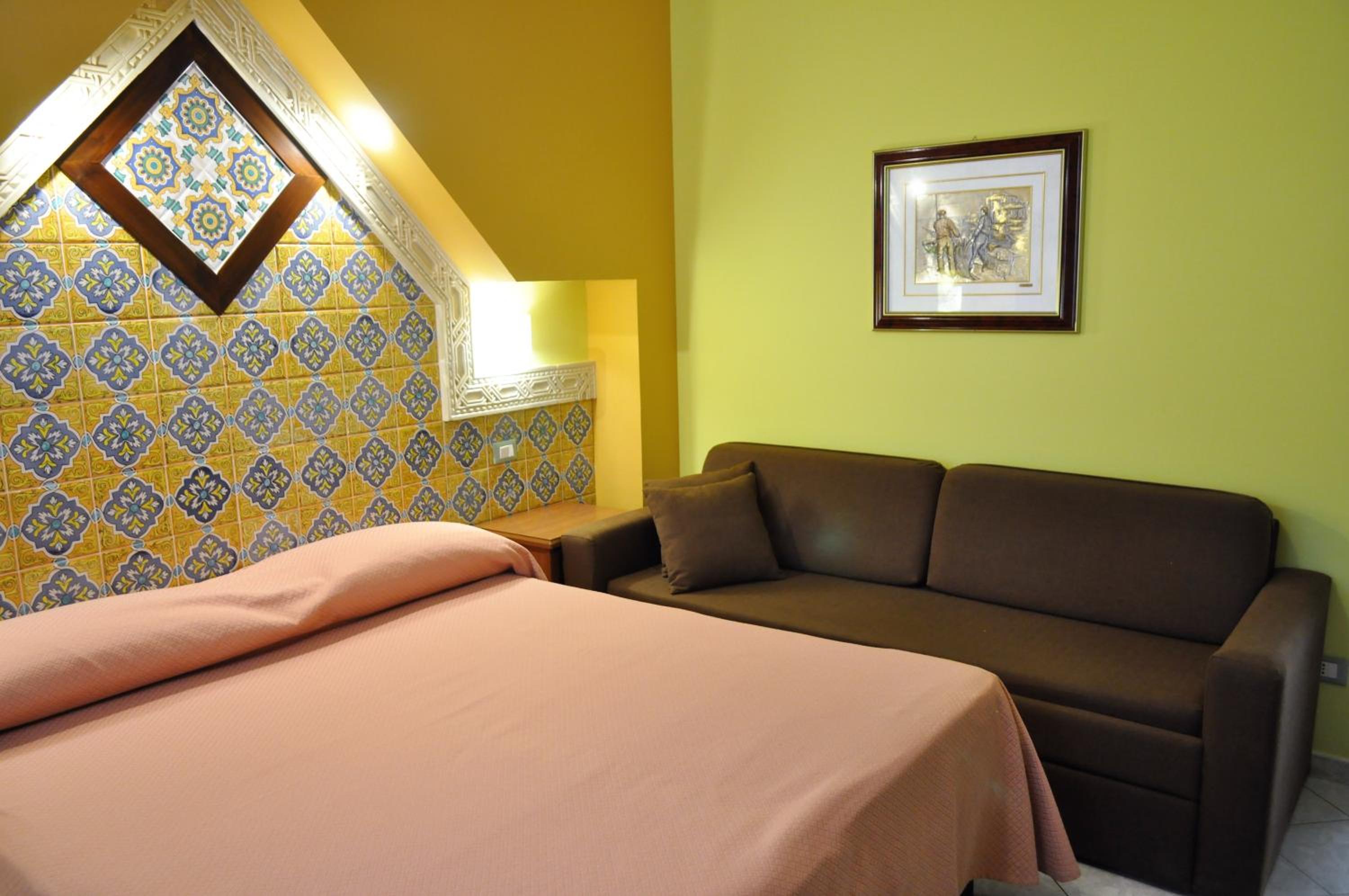 Triple Room with Balcony photo 2