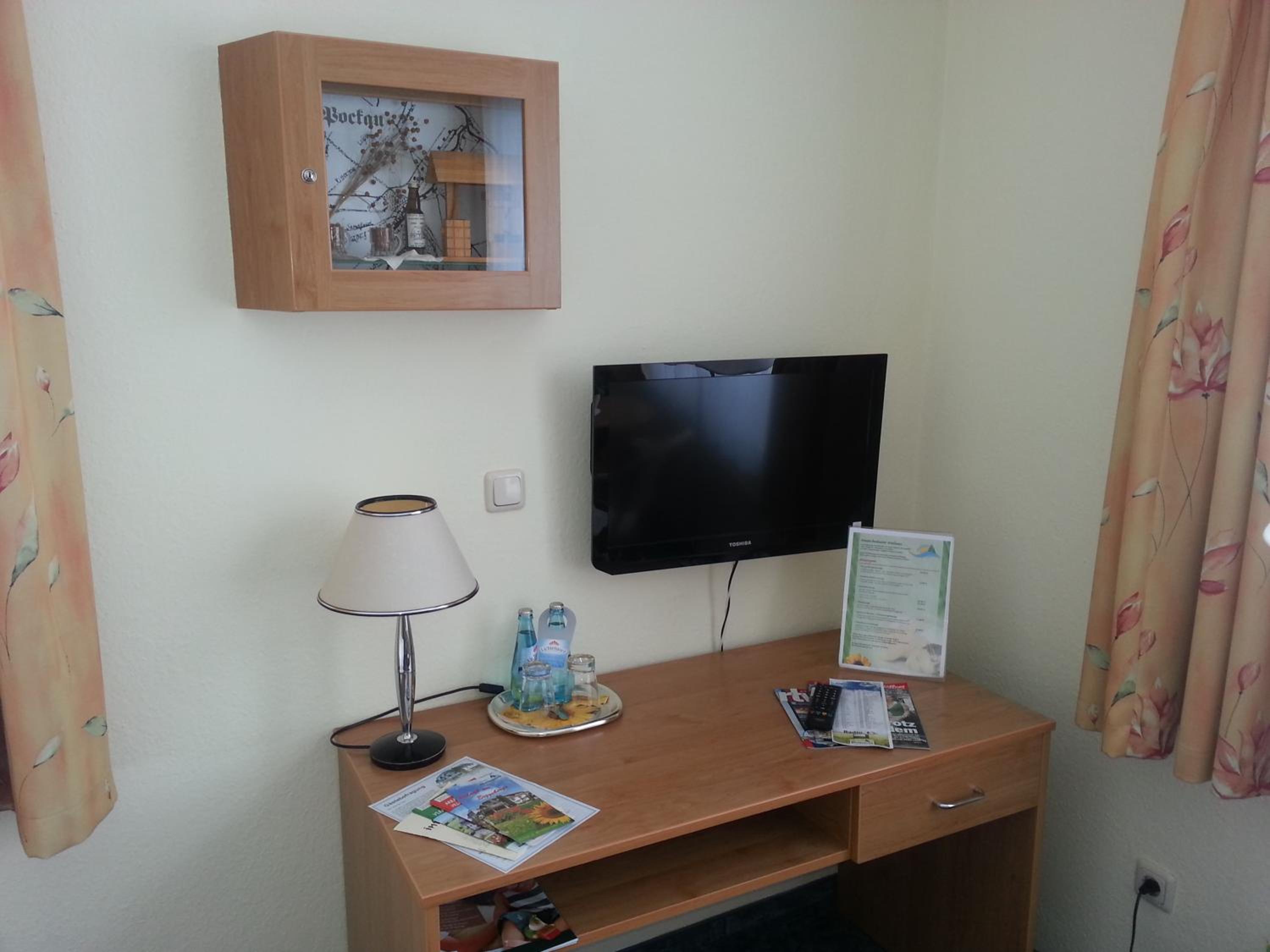 Family Room photo 2