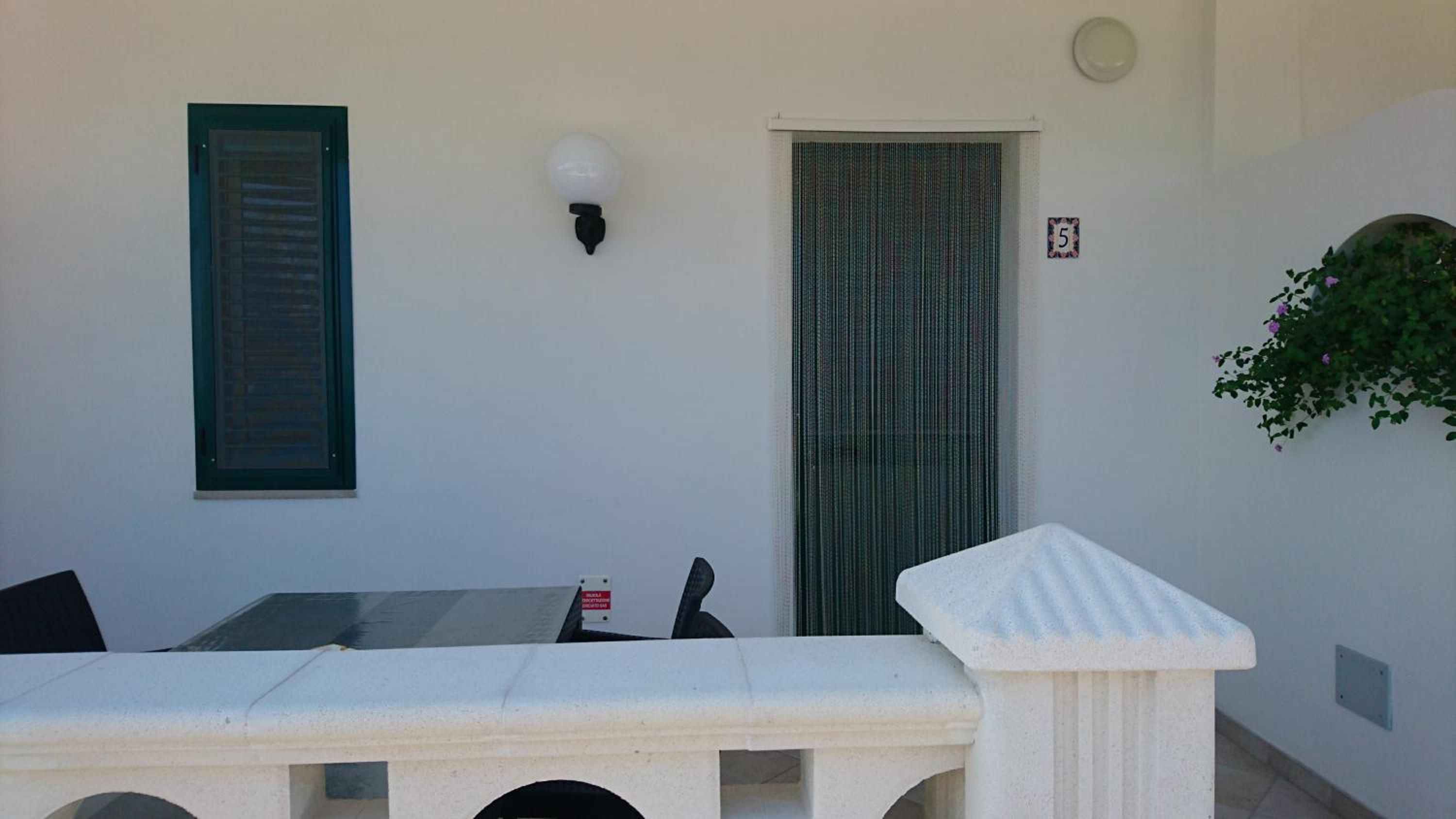 Double Room - Photo 8