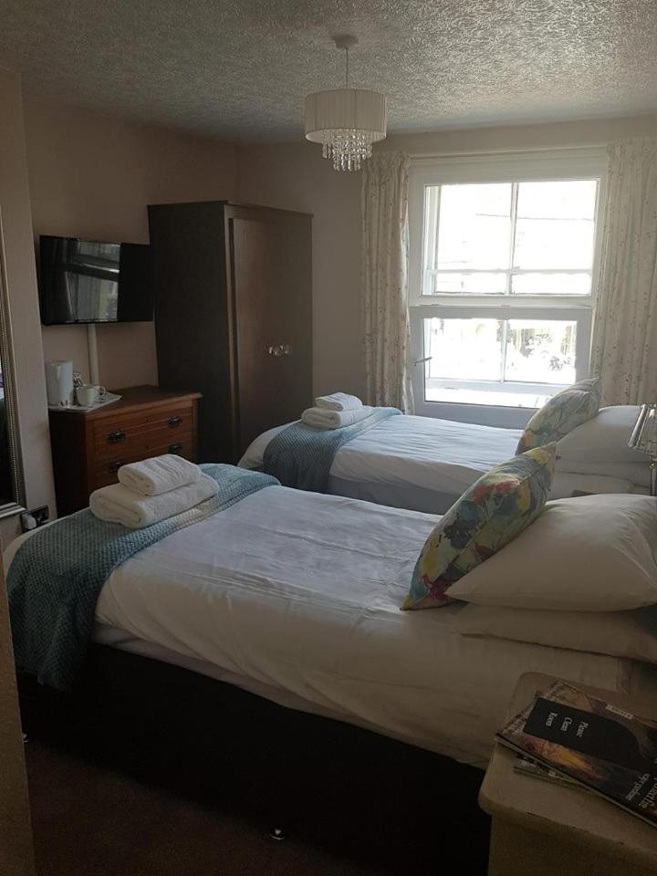 Twin Room With Bathroom photo 1