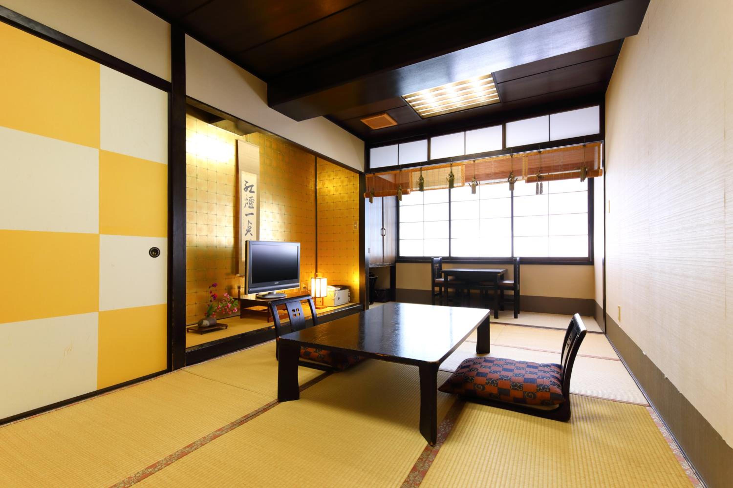Japanese-Style Room with Private Bathroom - Photo 1