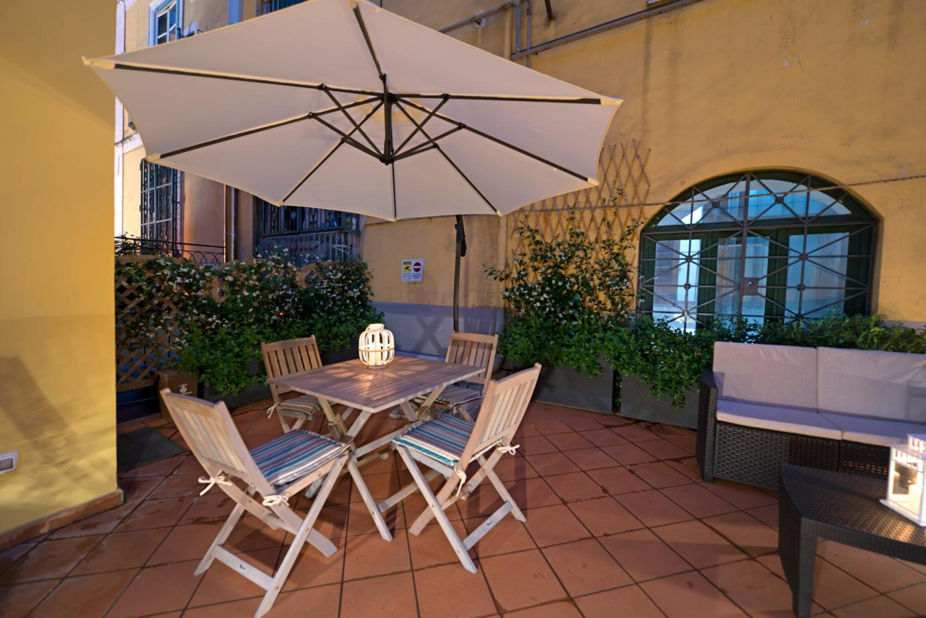 Apartment with Terrace photo 3