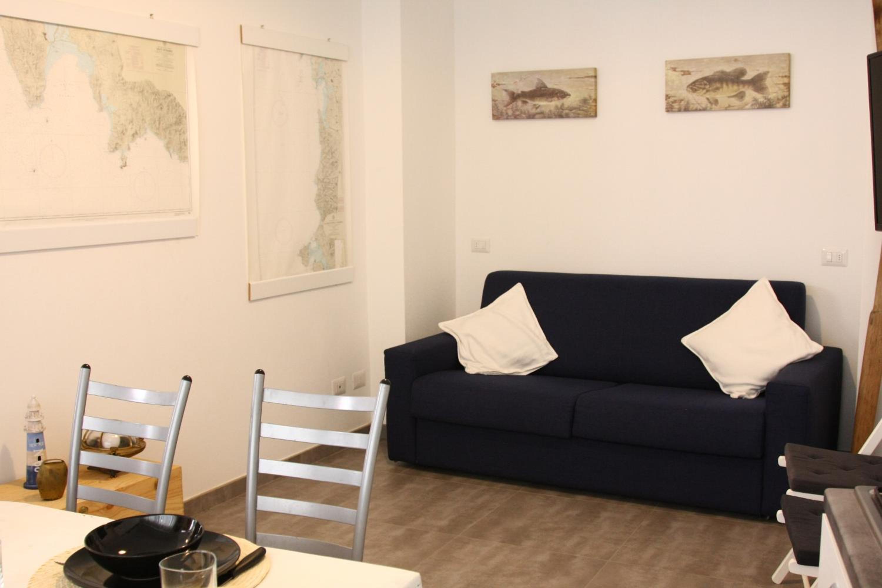 One-Bedroom Apartment with City View photo 1