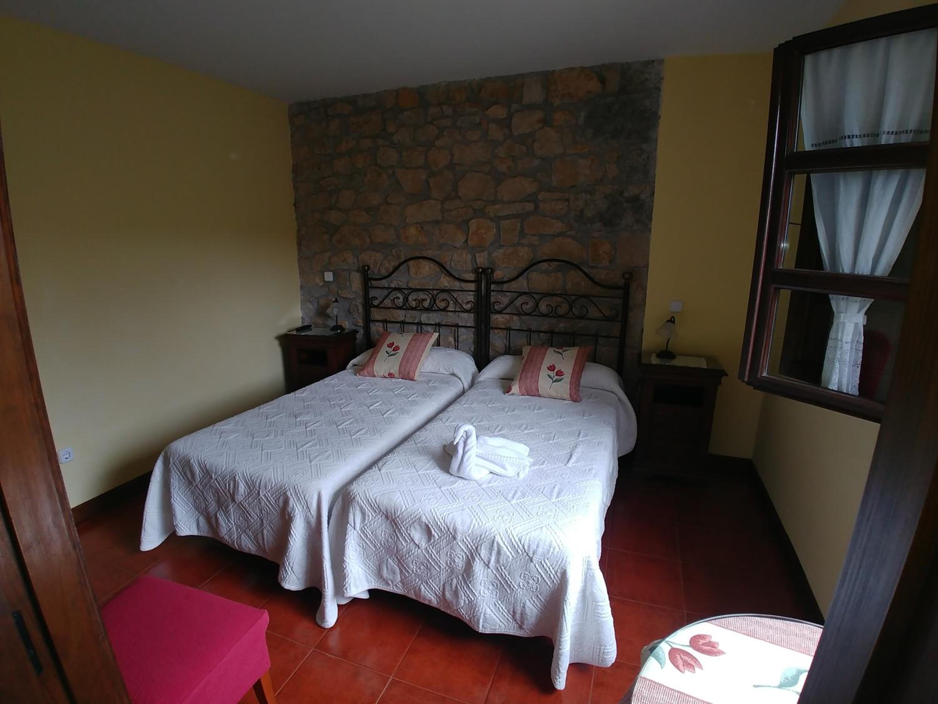 Double Room - Photo 1