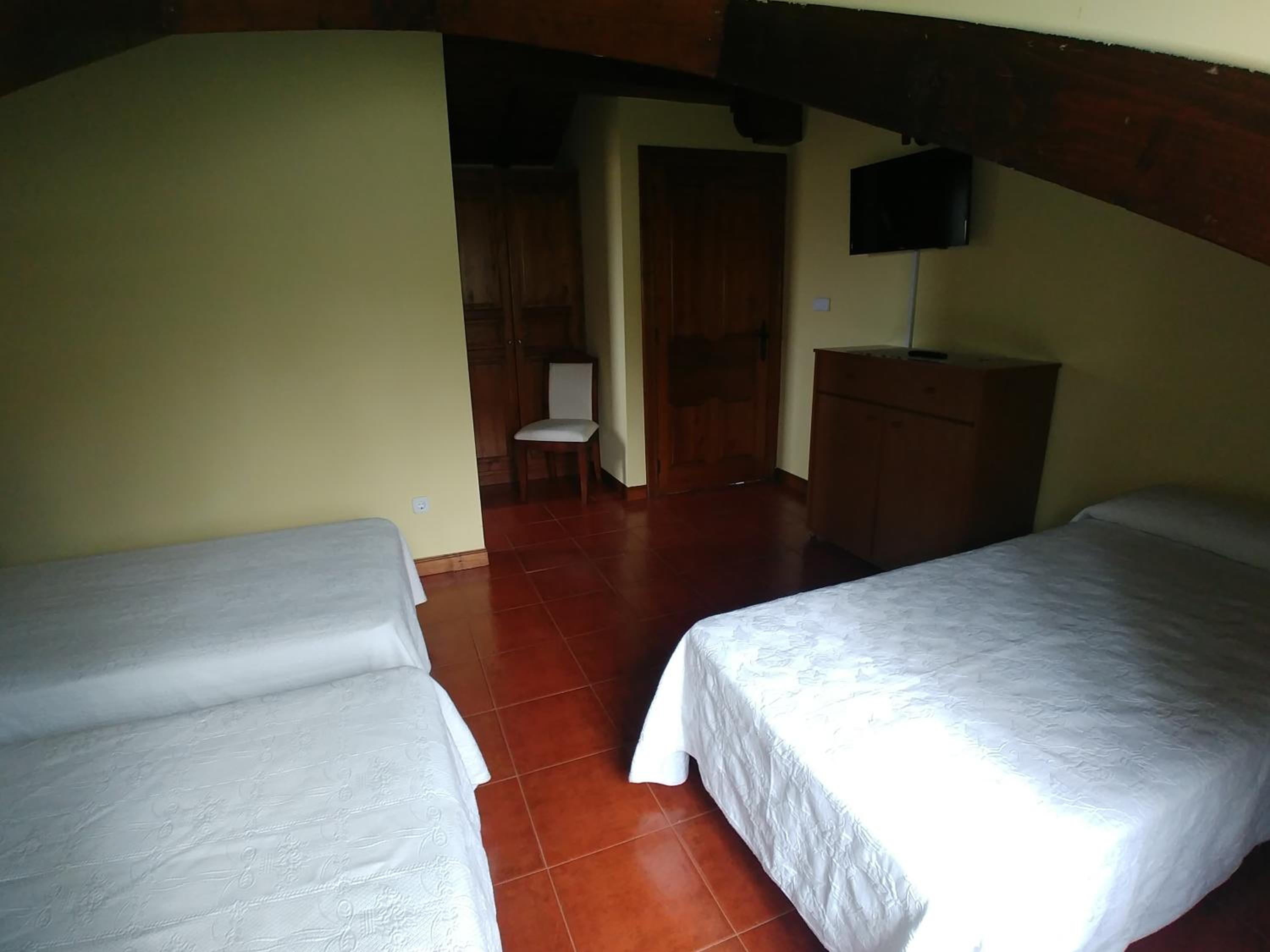 Triple Room - Photo 3