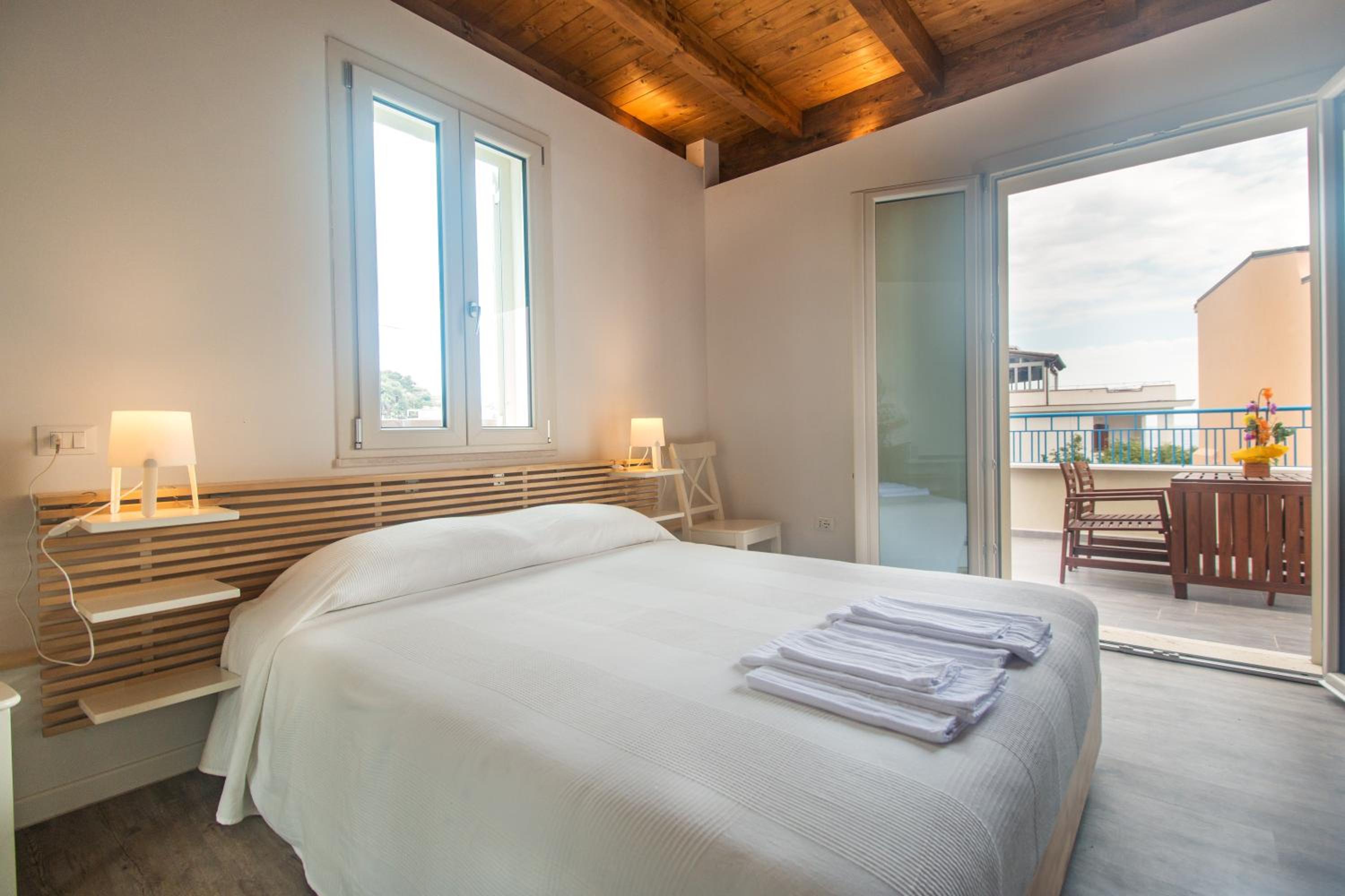 Junior Suite with Sea View - Photo 13