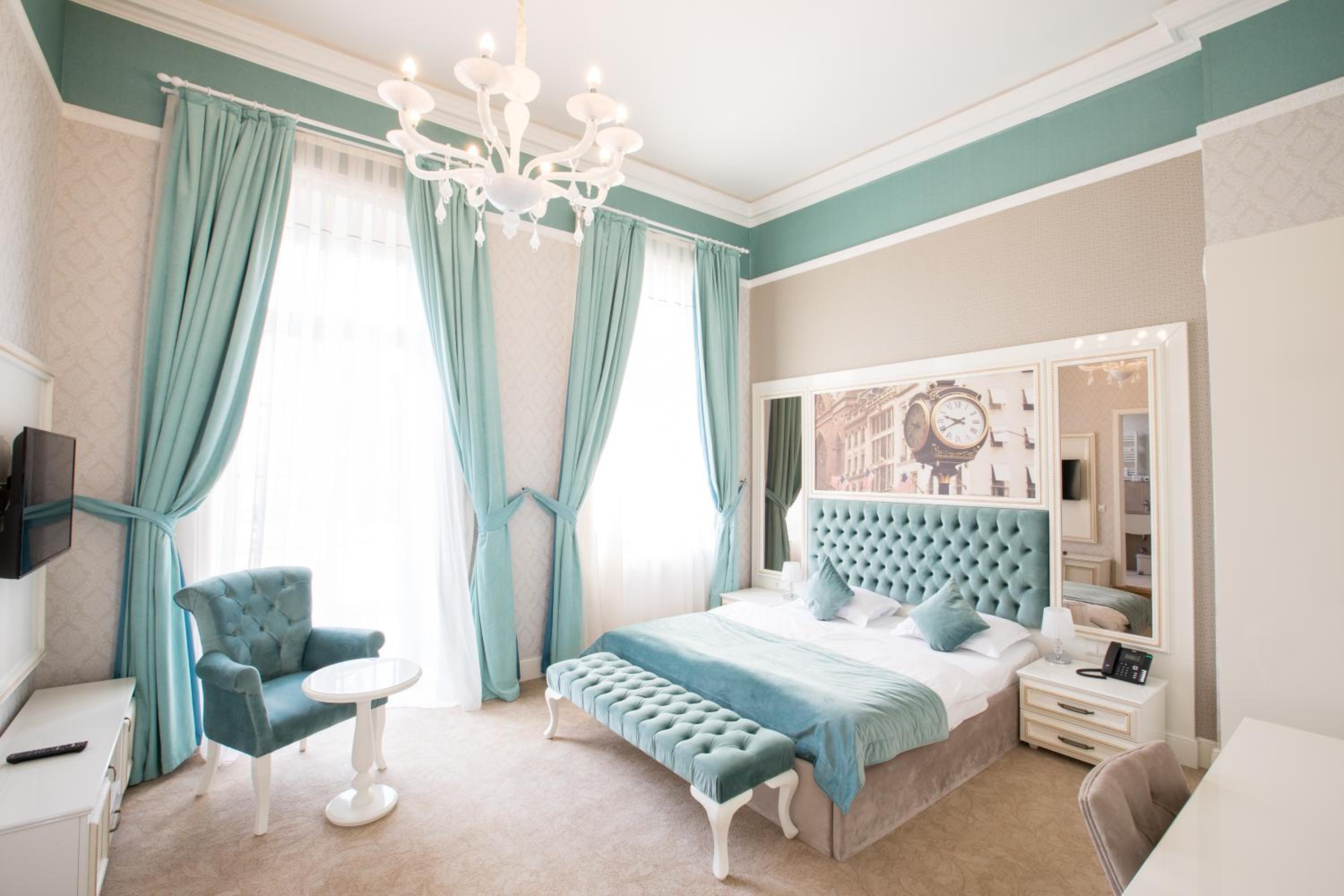 Deluxe Double Room with Balcony - Photo 1