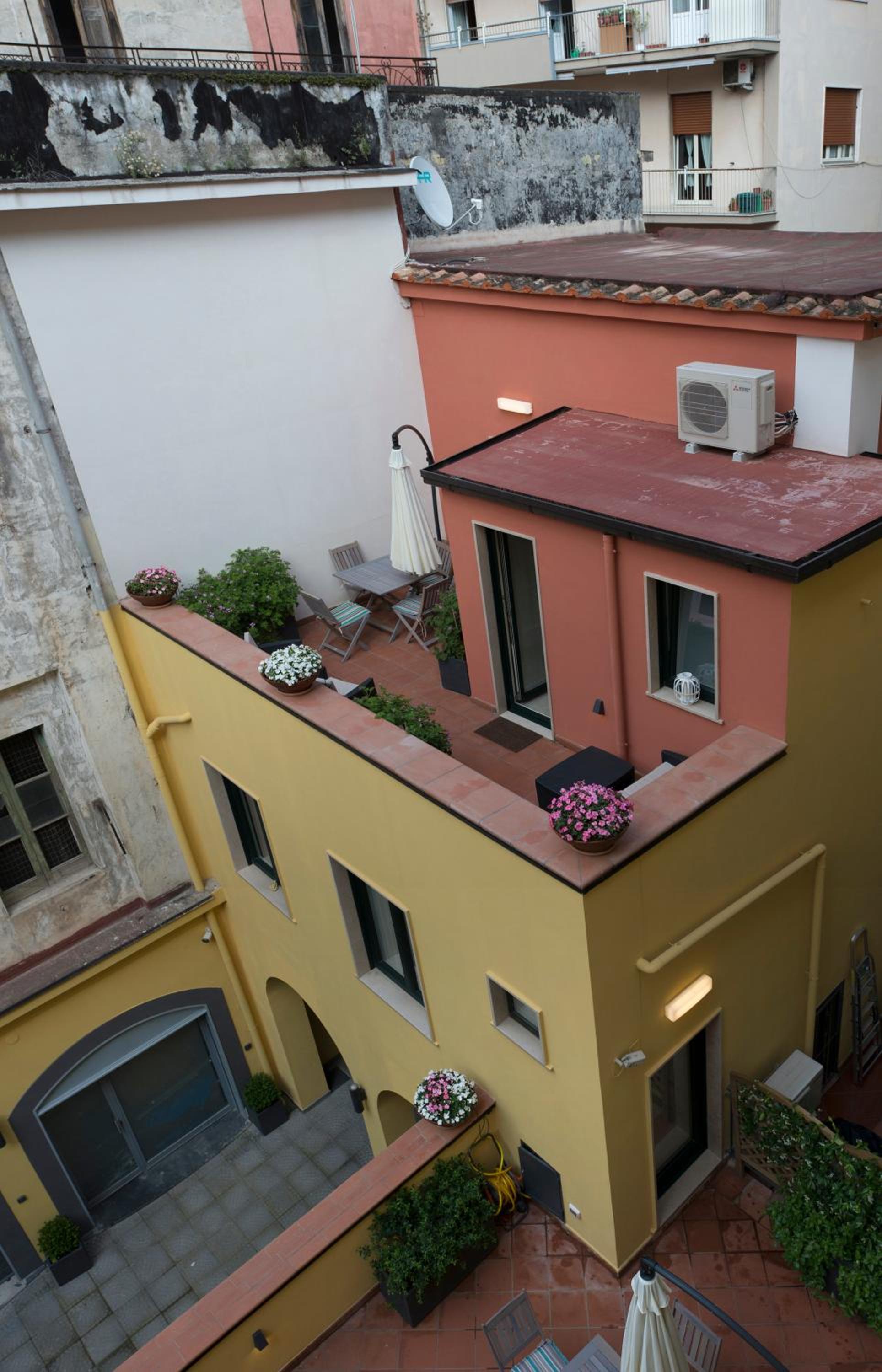 Two-Bedroom House photo 2