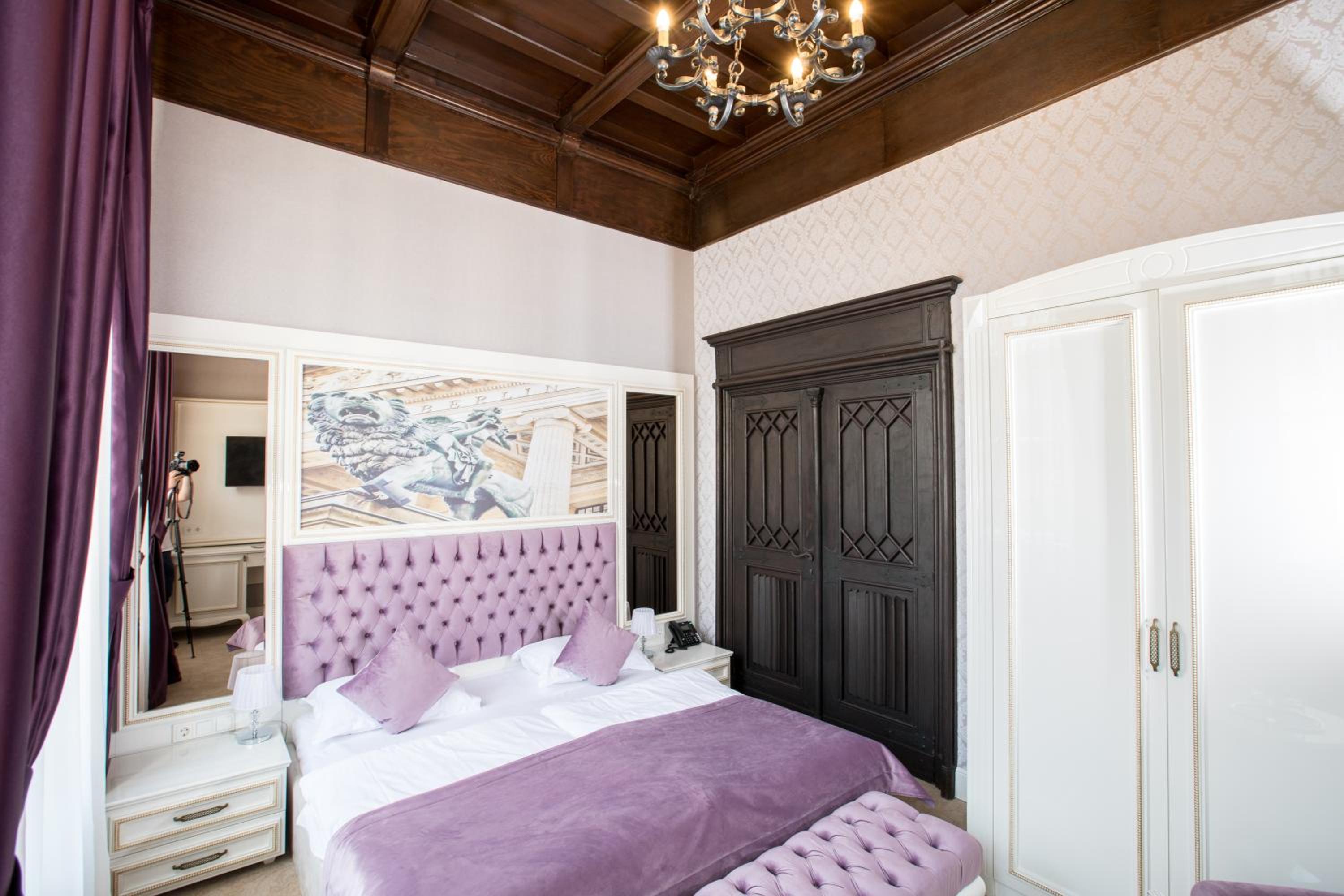 Deluxe Double Room - Photo 1