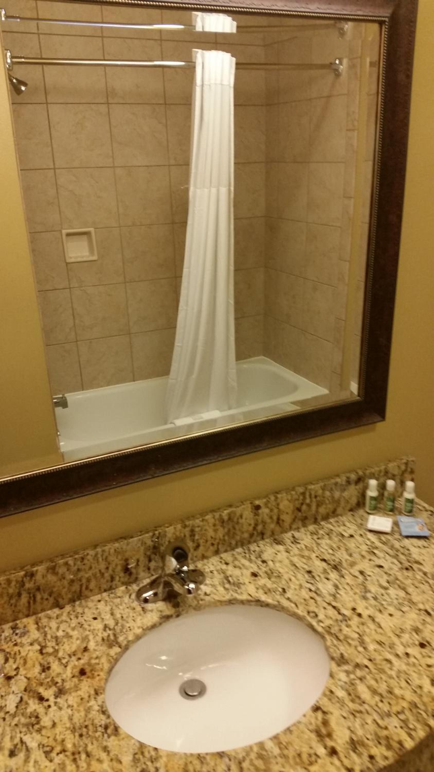 Queen Suite photo 2