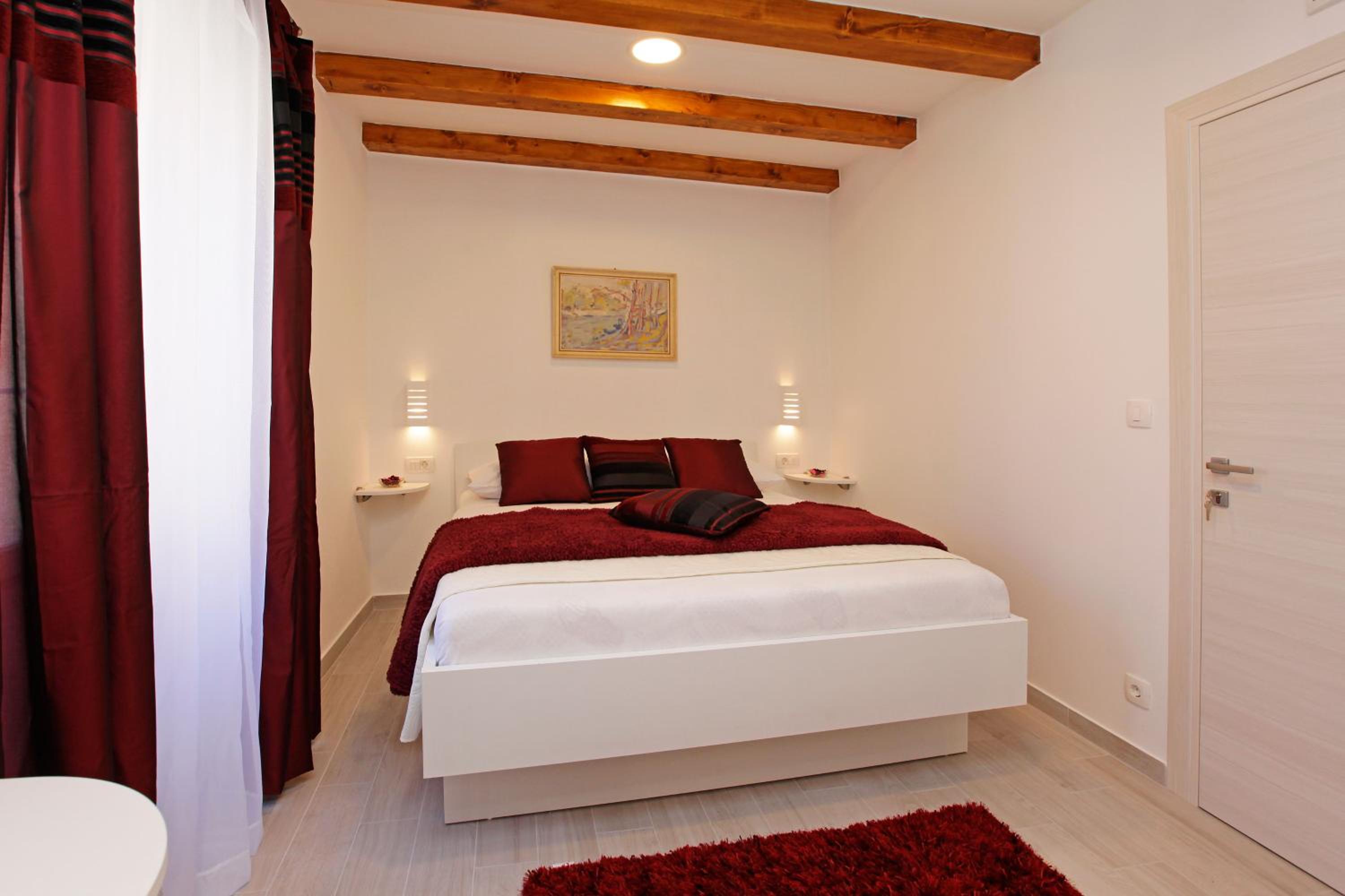 Double Room with Garden View - Photo 8