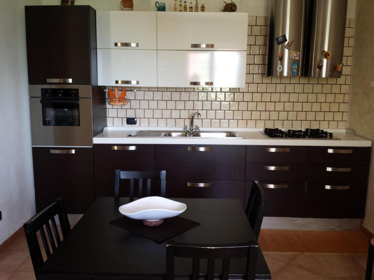 Two-Bedroom House - Photo 15