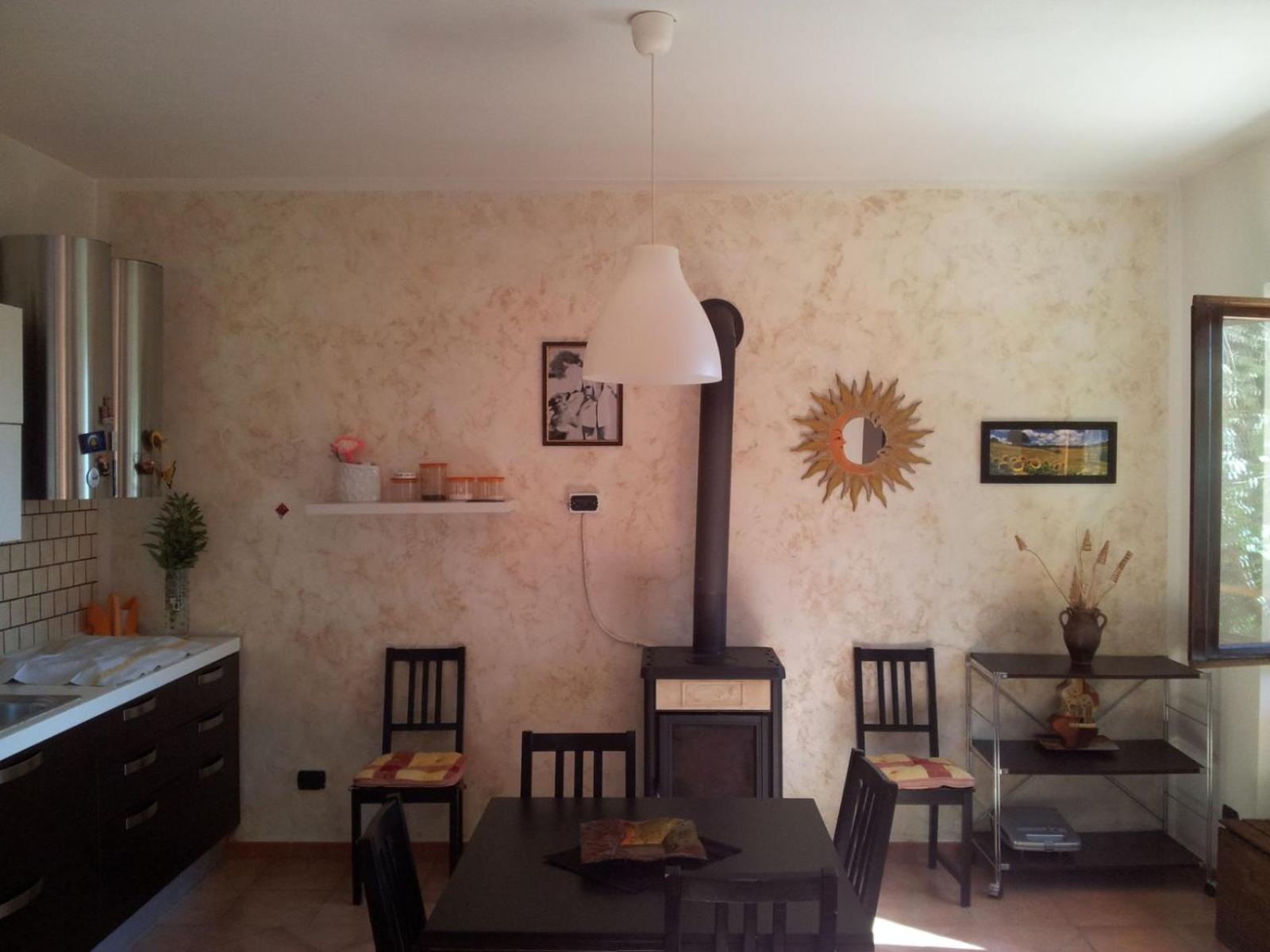 Two-Bedroom House - Photo 17