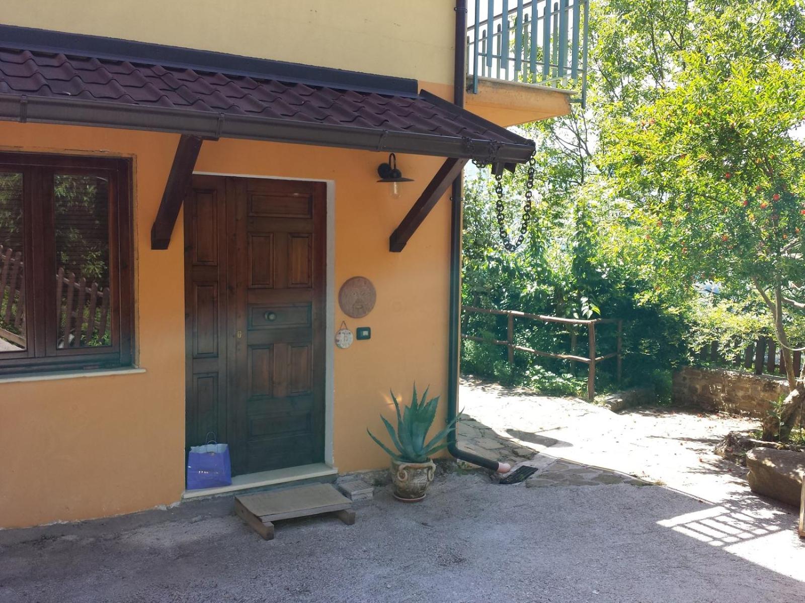 Two-Bedroom House - Photo 21