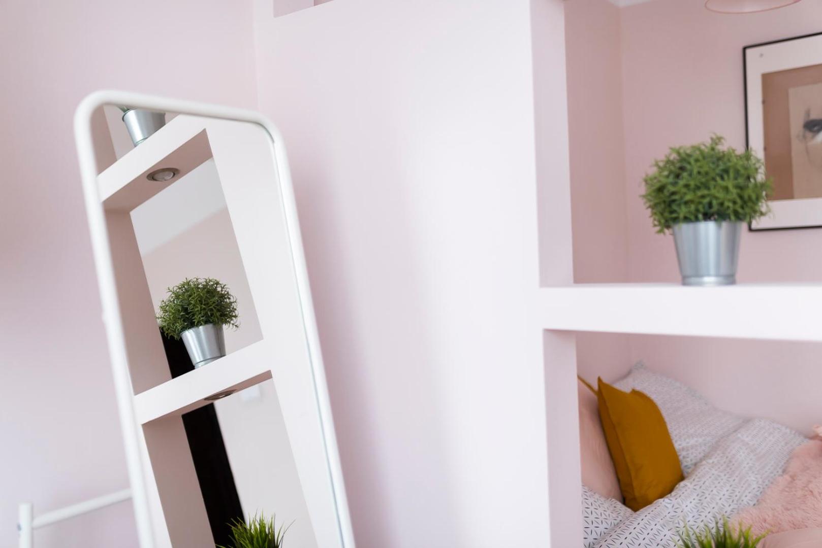 Double Room - Photo 12