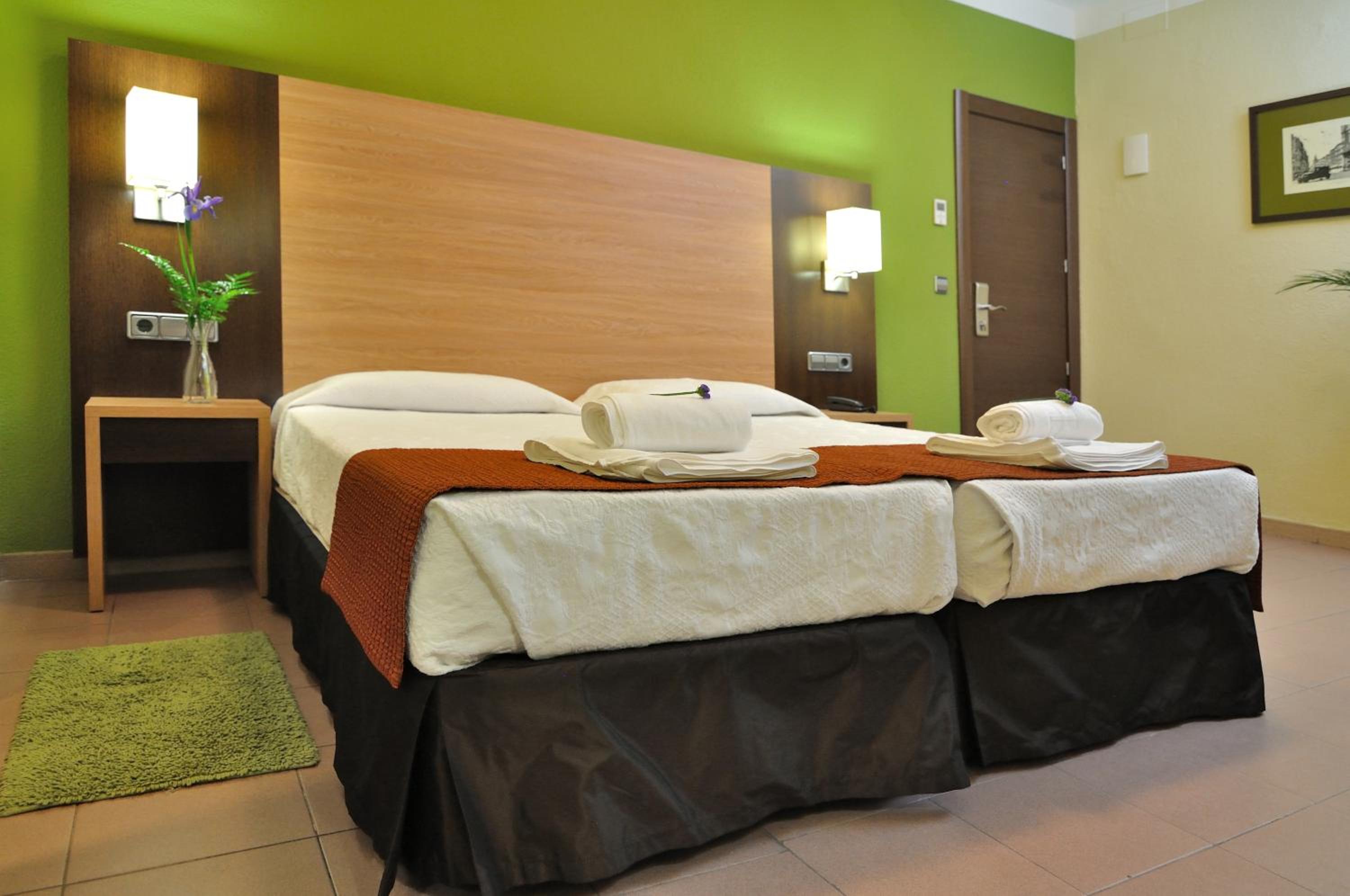 Double or Twin Room - Photo 41