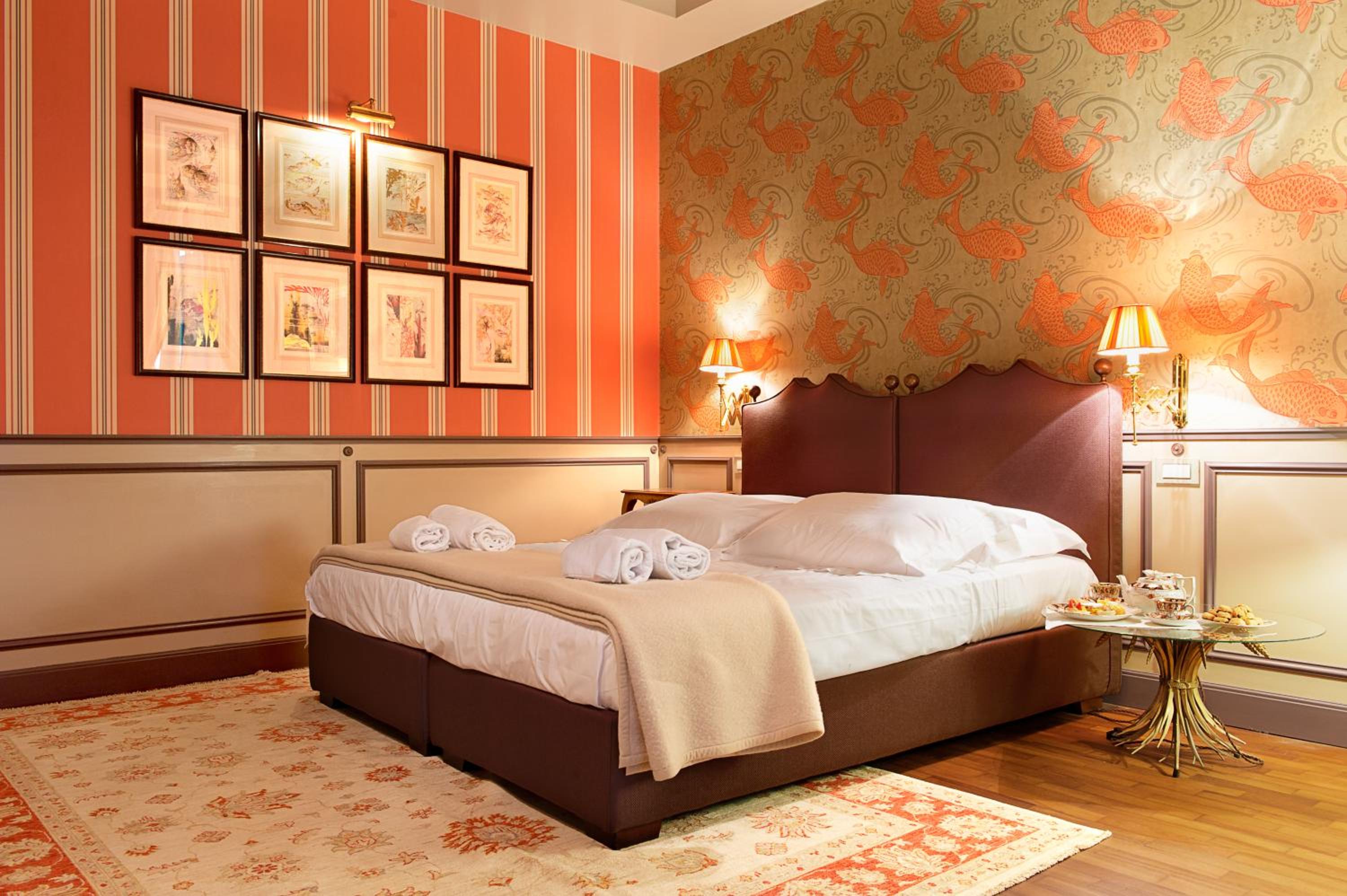 Deluxe Double Room with Balcony photo 1