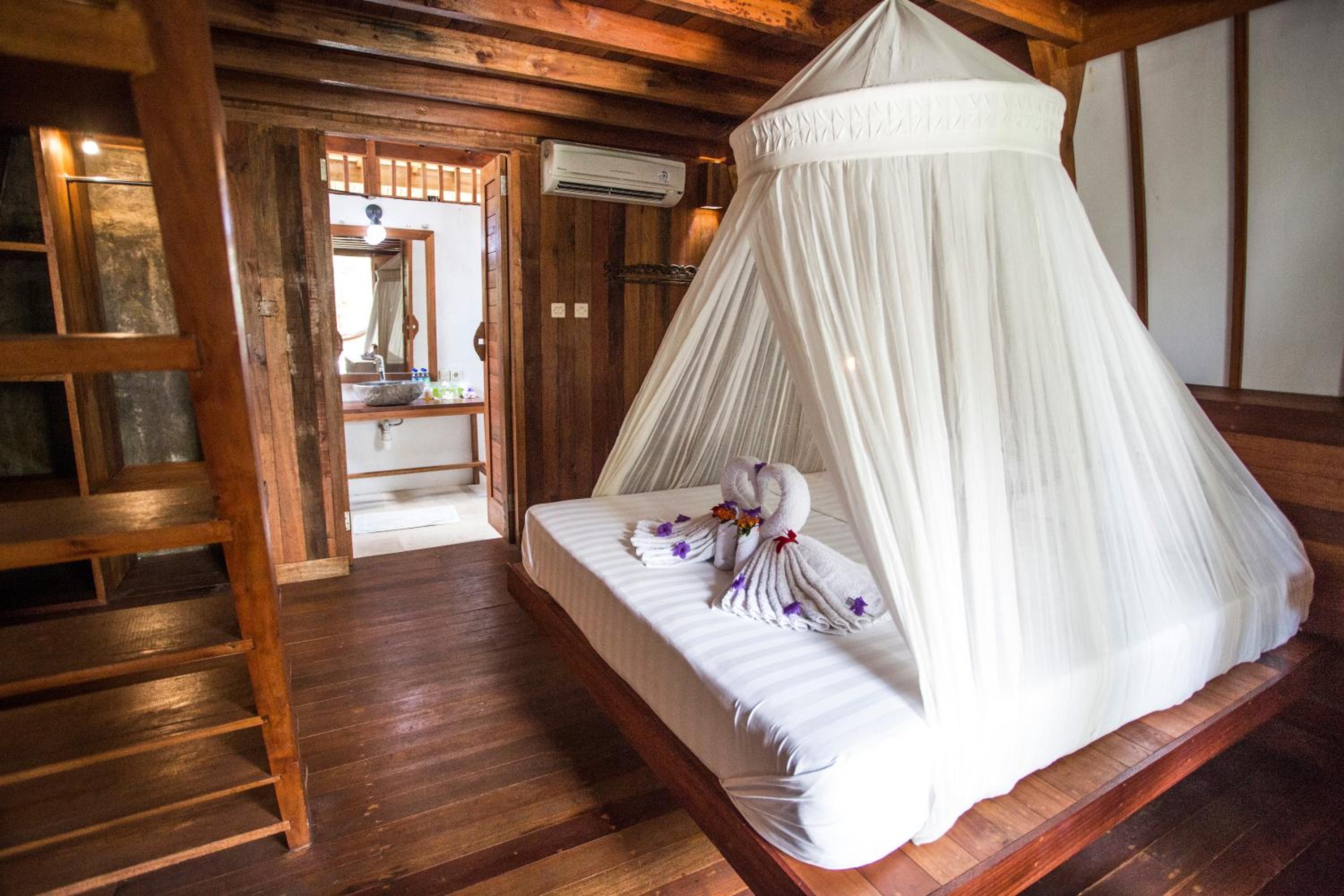 Duplex Wooden Family Bungalow photo 1