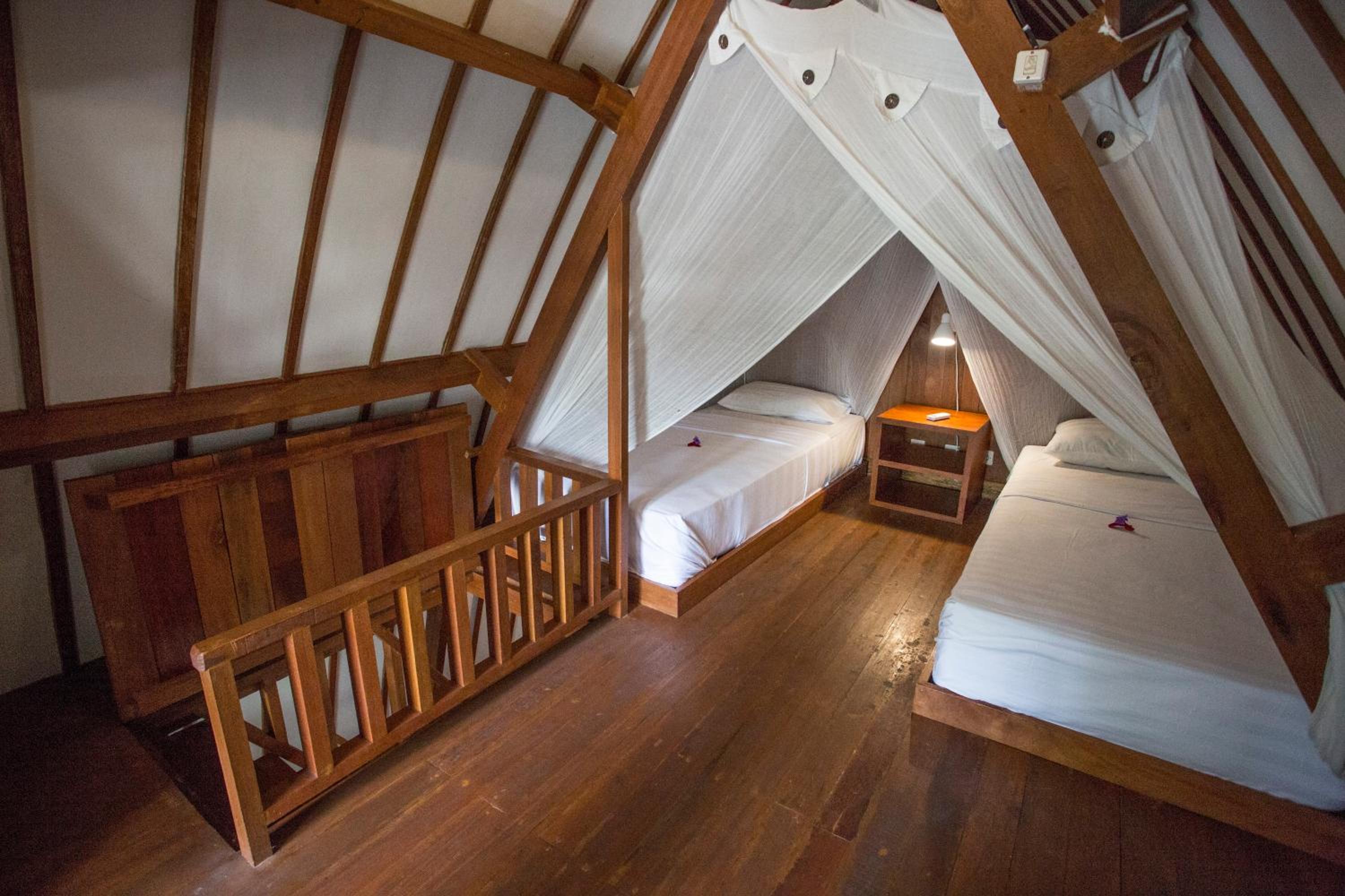 Duplex Wooden Family Bungalow photo 3