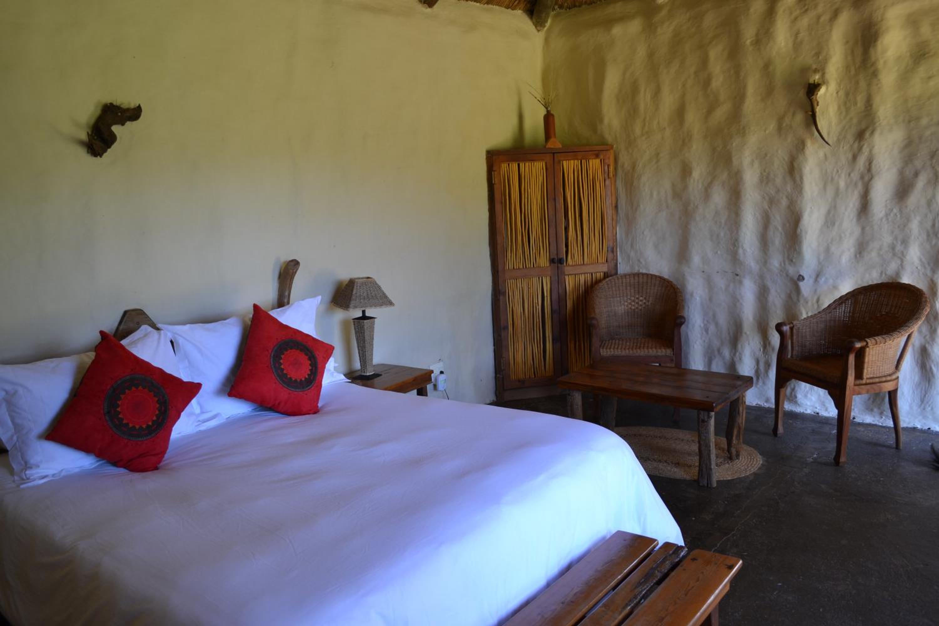 Garden Bungalow with Queen Beds photo 1