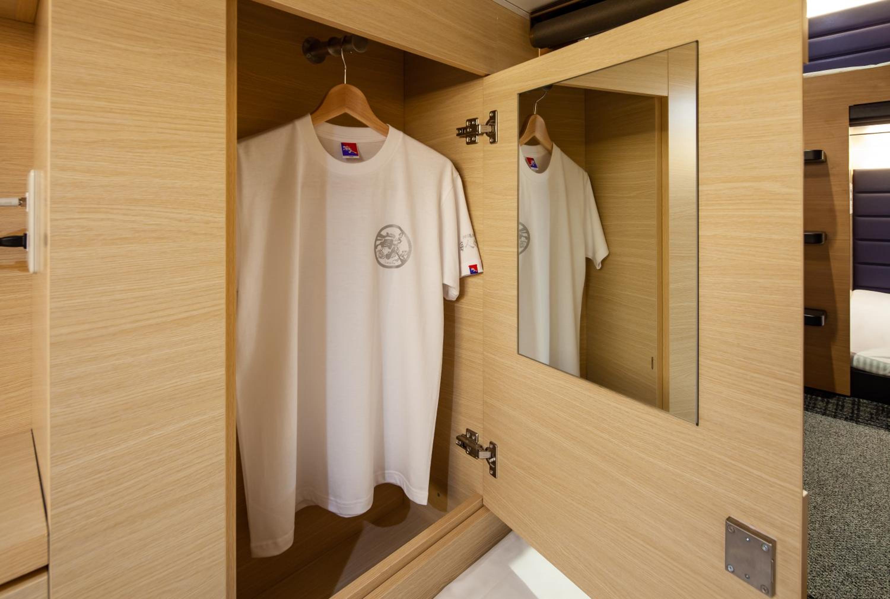 Capsule Room for Male for Male Only ( on Male Floor) photo 2