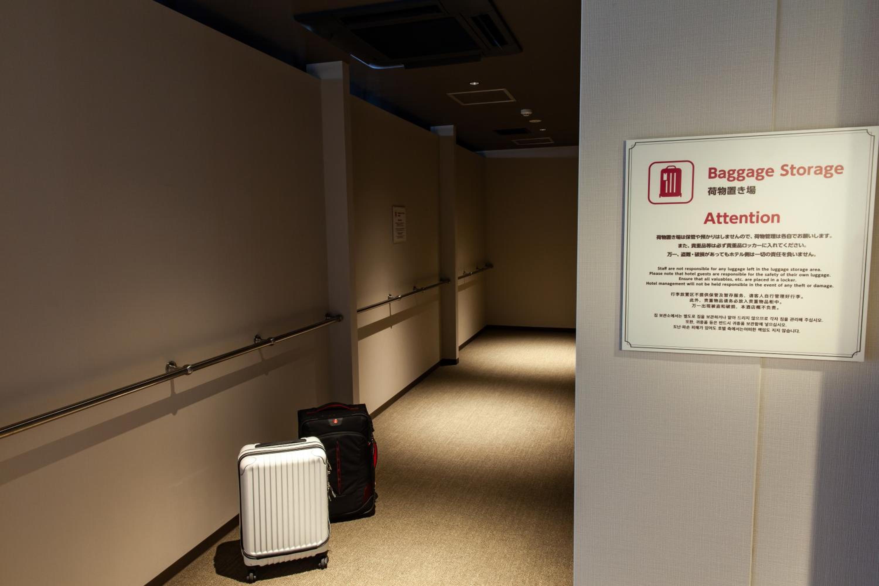 2 Capsule Beds In Standard Capsule Room for Male Only ( on Male Floor) photo 2