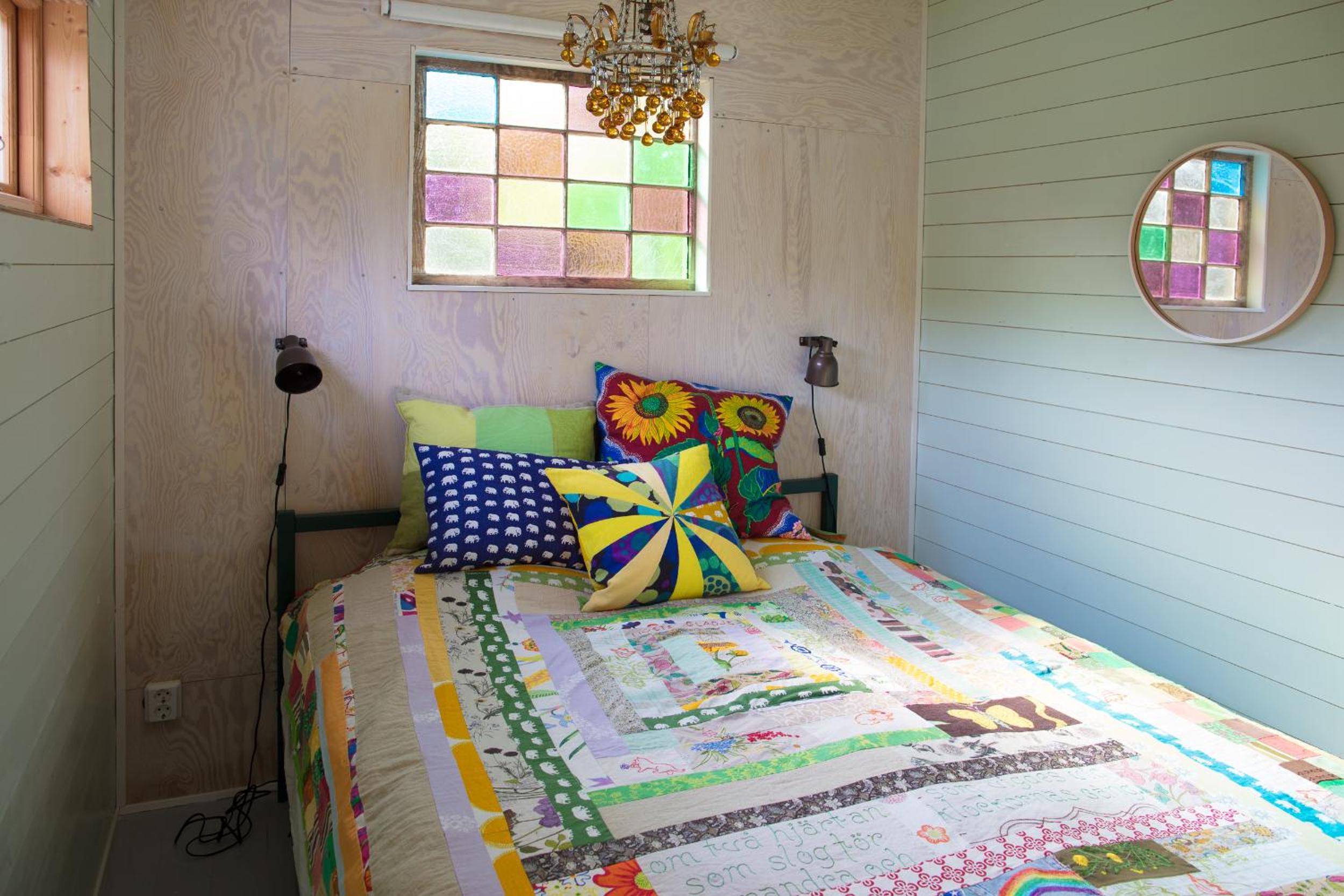 Cottage with Kitchenette