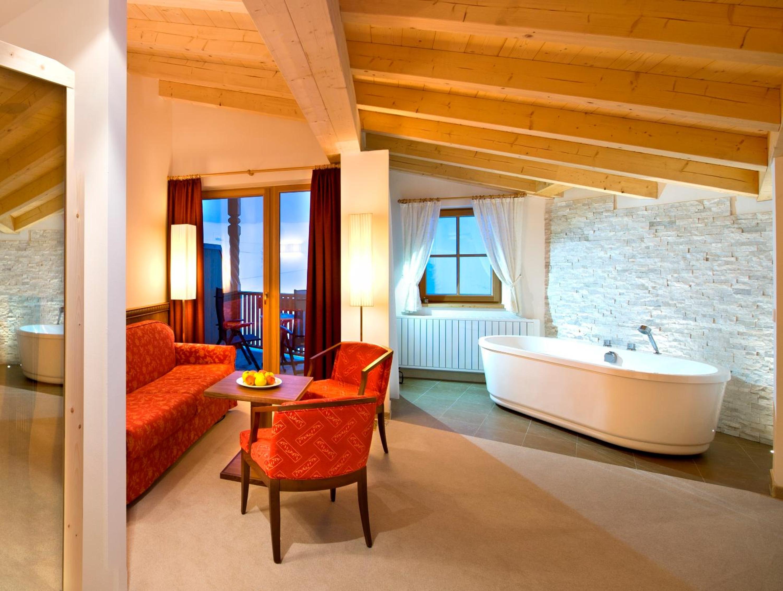 Deluxe Suite with Balcony